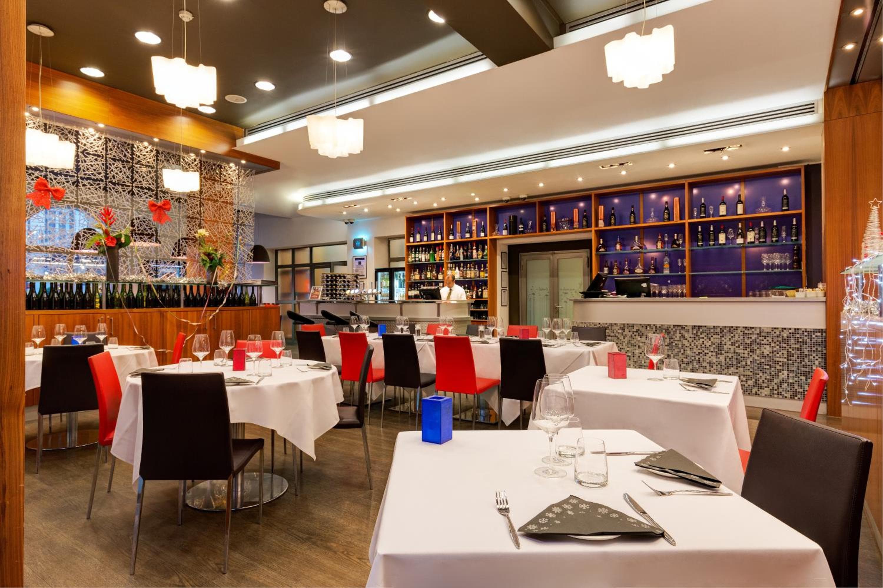 restaurant
