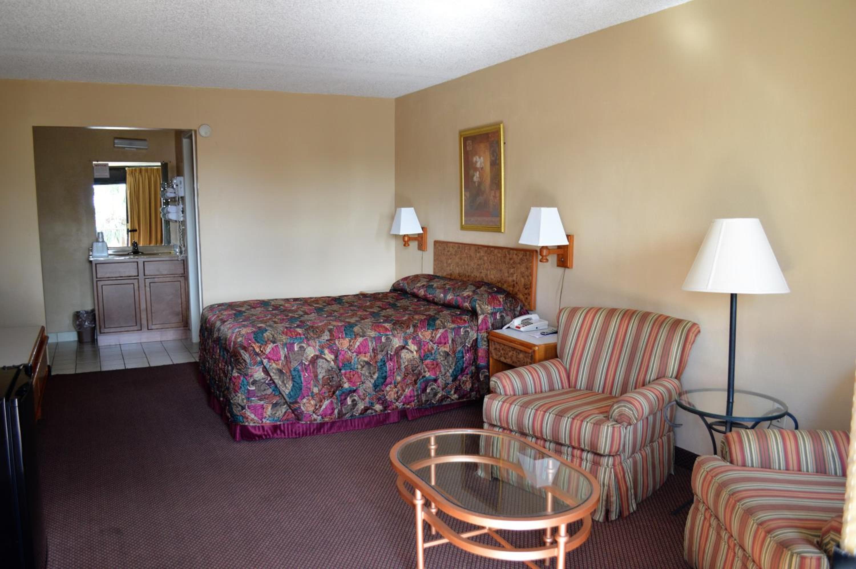Tarpon Shores Inn
