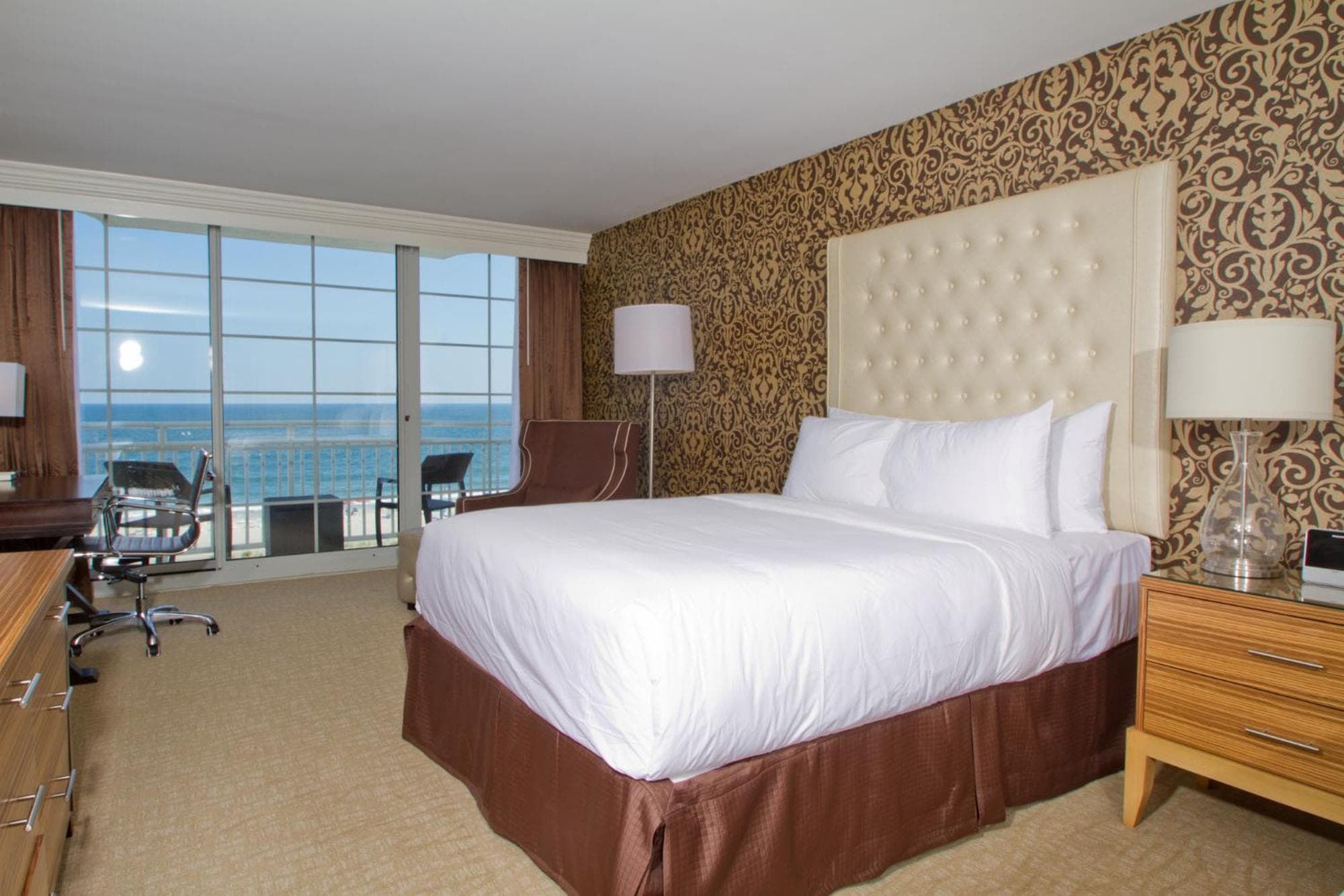 Ocean Club Hotel