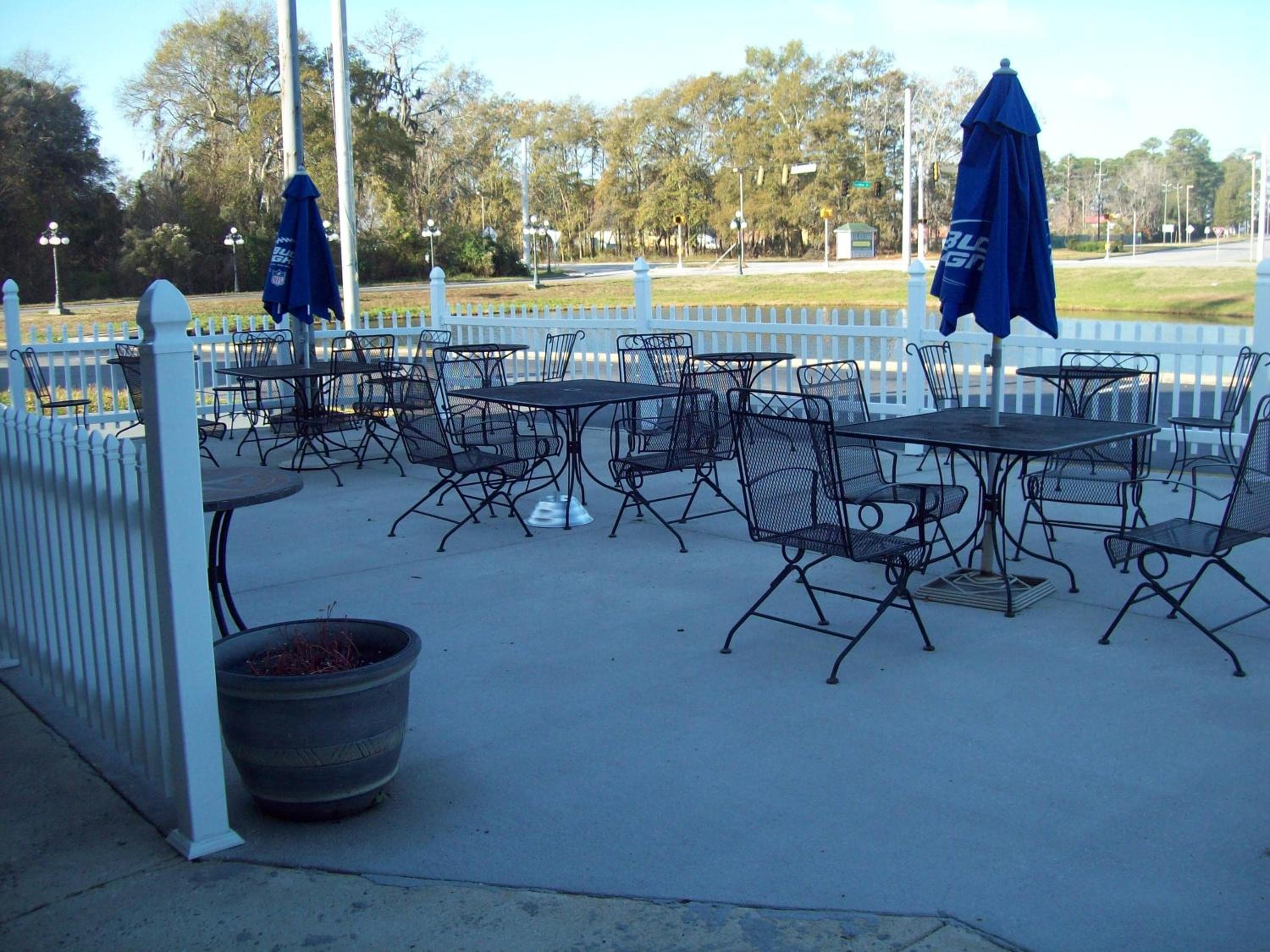 Days Inn by Wyndham Savannah Airport