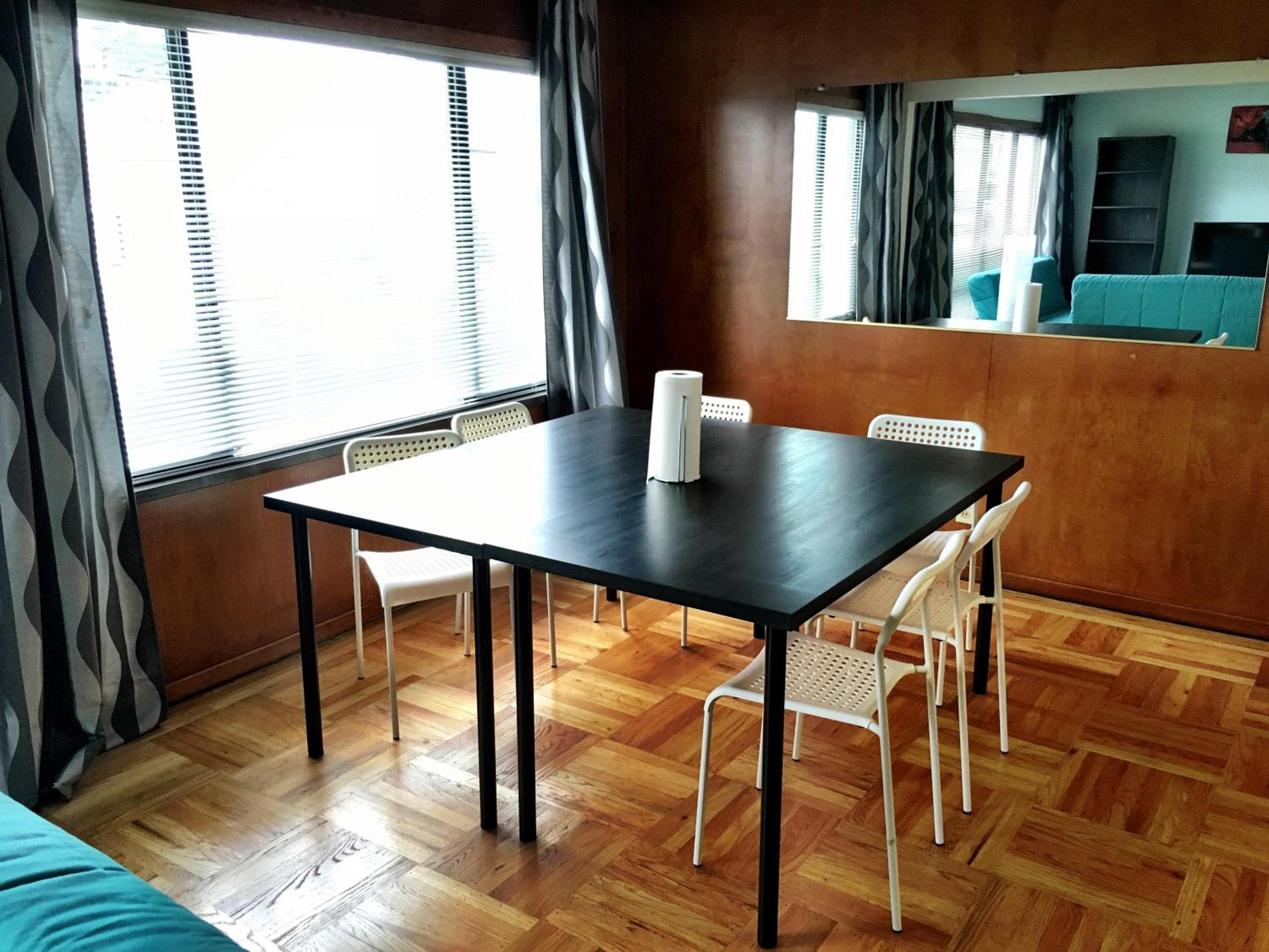 Private Unit / Private Bathroom Near BART & SF