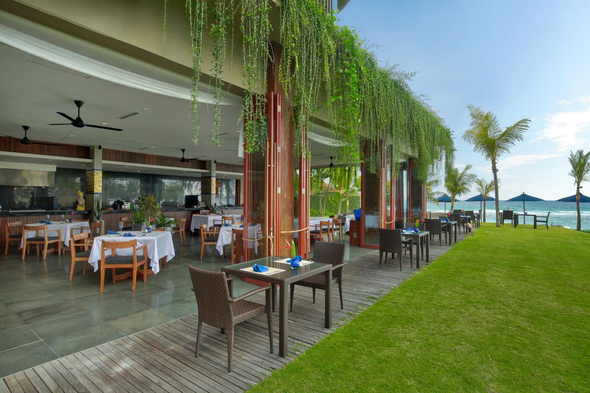 Candi Beach Resort & Spa