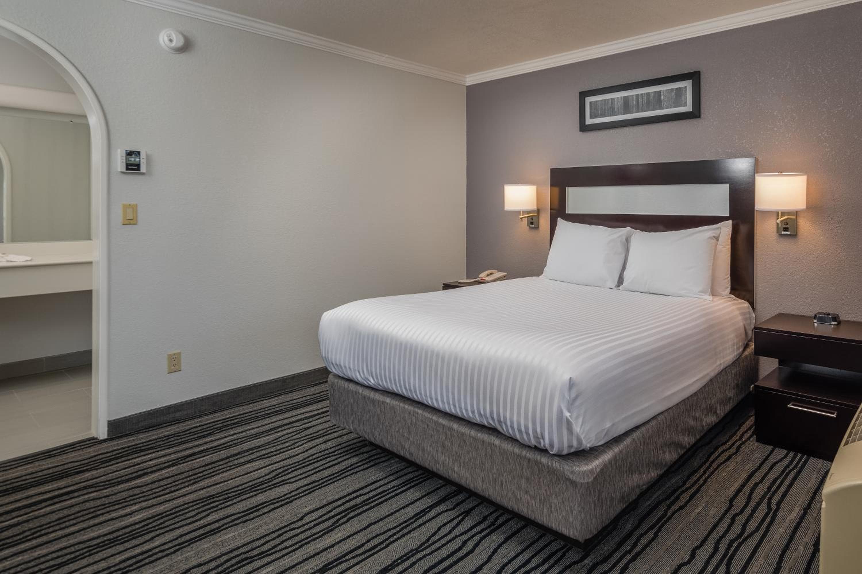 Redwood Creek Inn