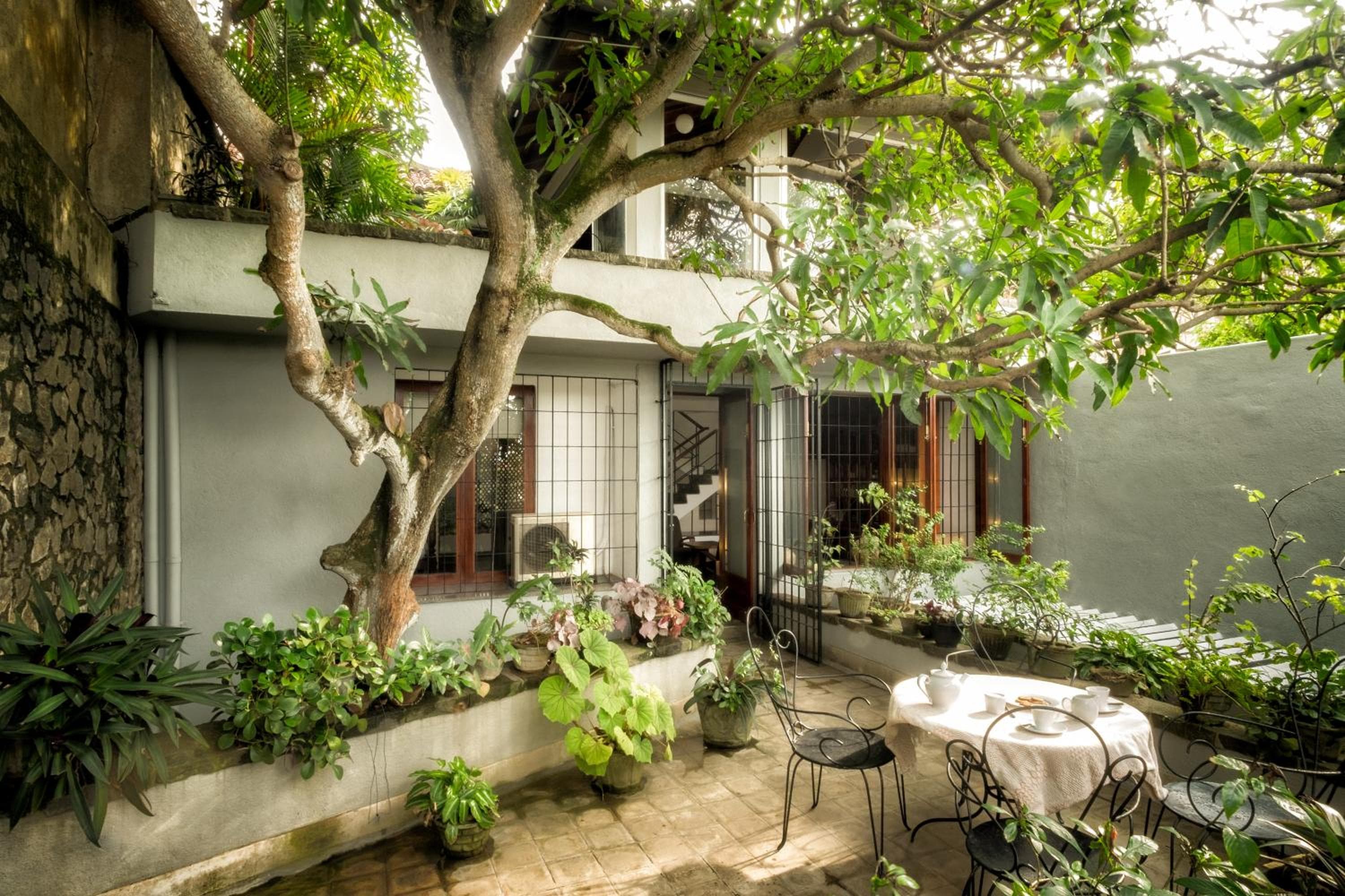 Mount Lodge Boutique Hotel