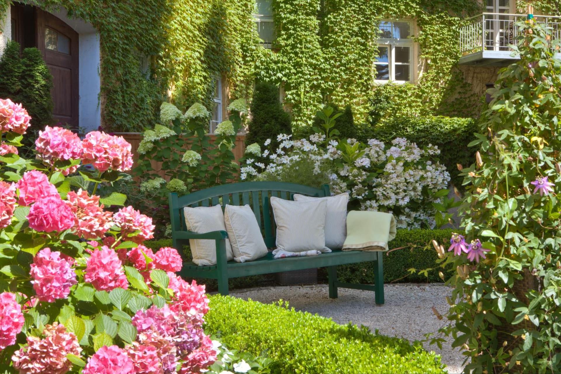 MAXIMILIAN MUNICH Apartments & Hotel