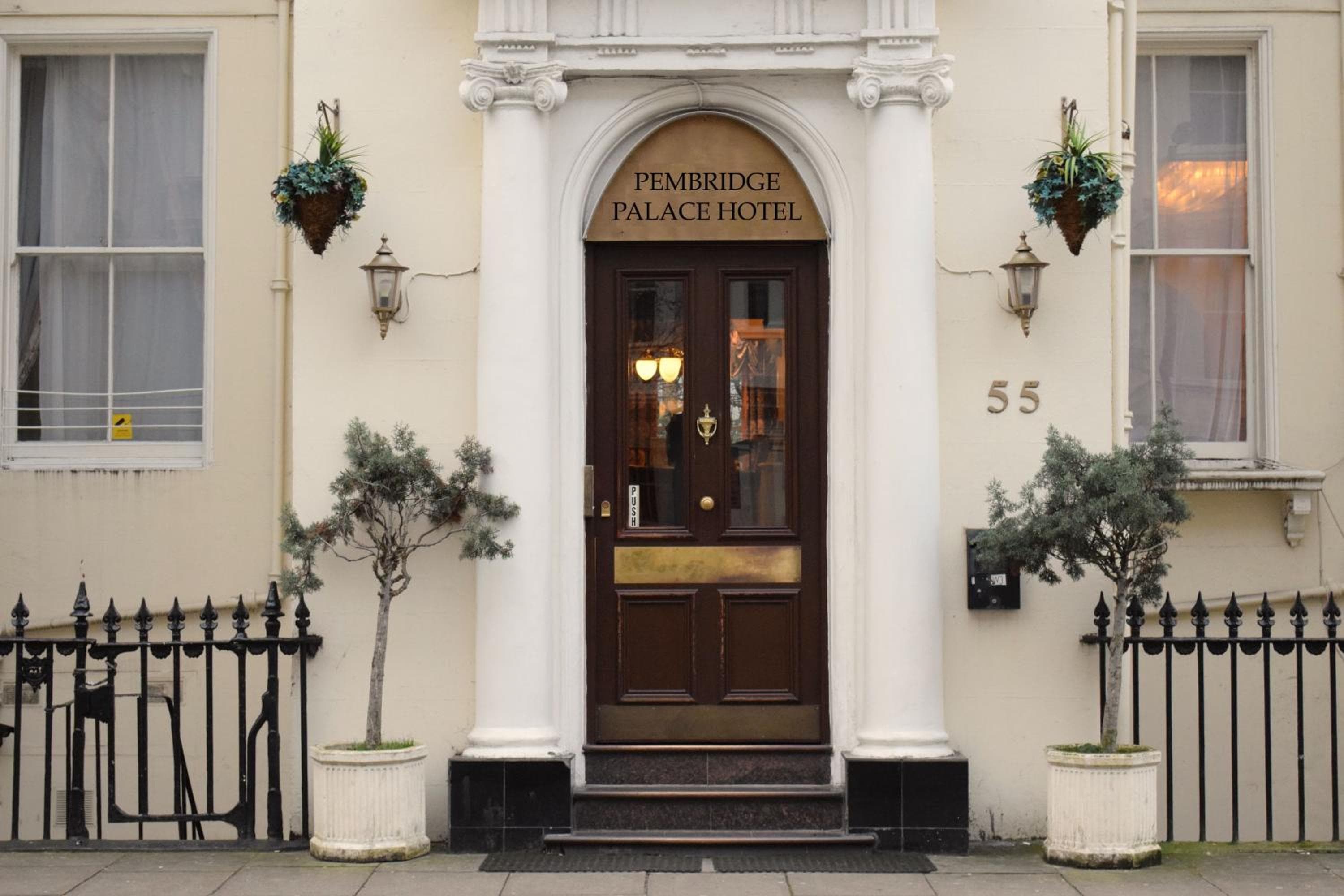 Pembridge Palace Hotel