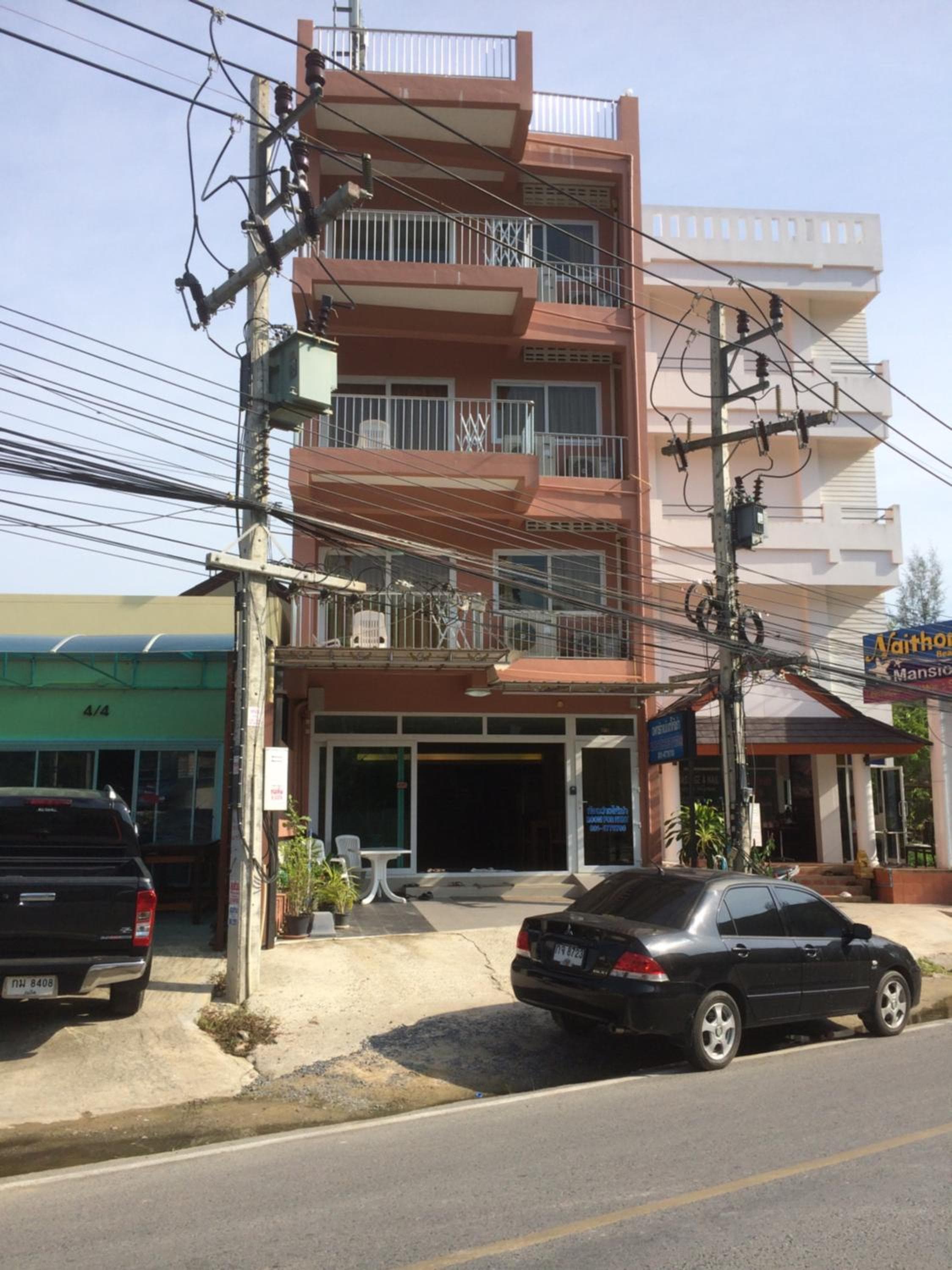 Naithon Beach Residence