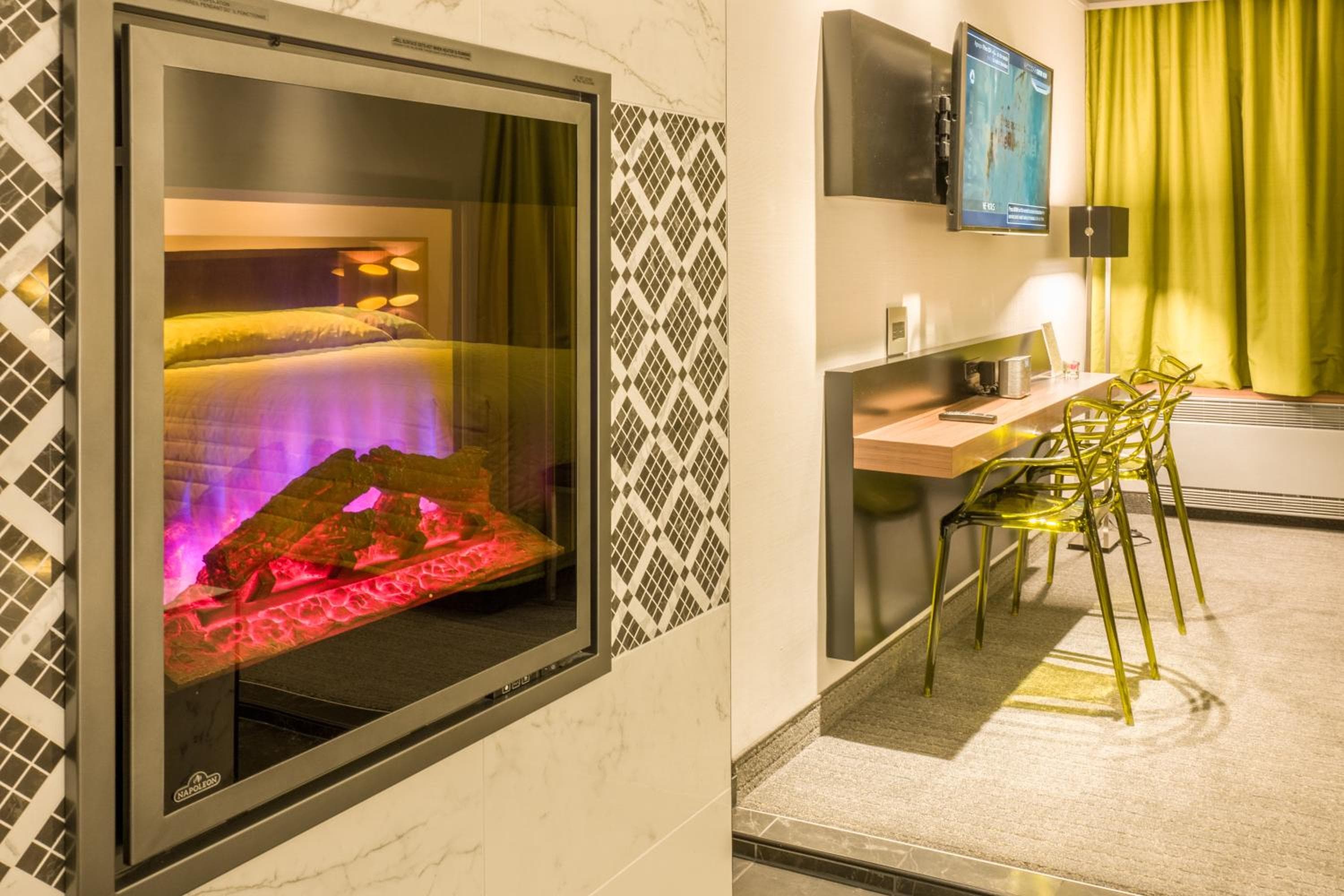 Le Chabrol Hotel & Suites