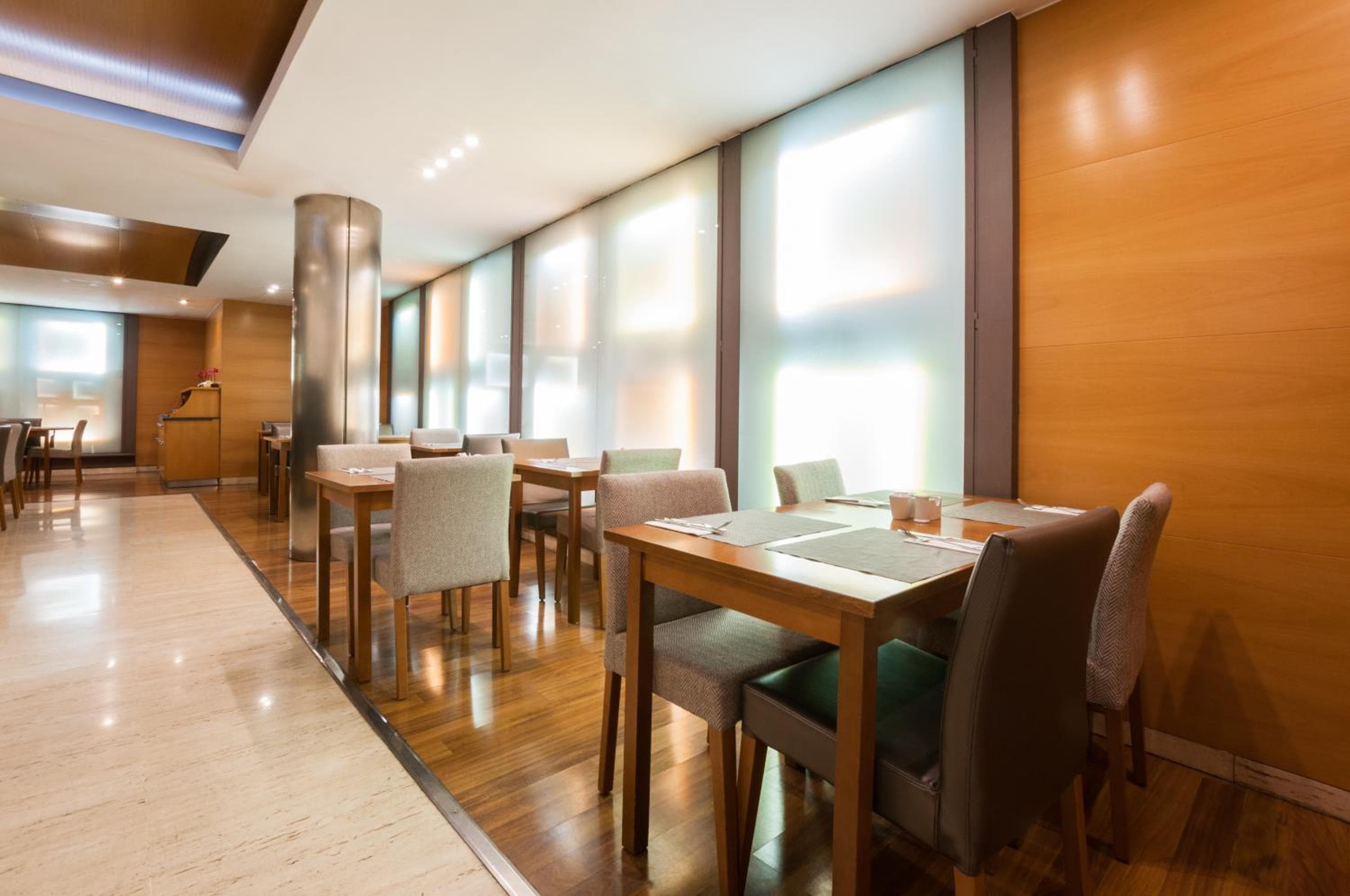 Eurostars Cristal Palace