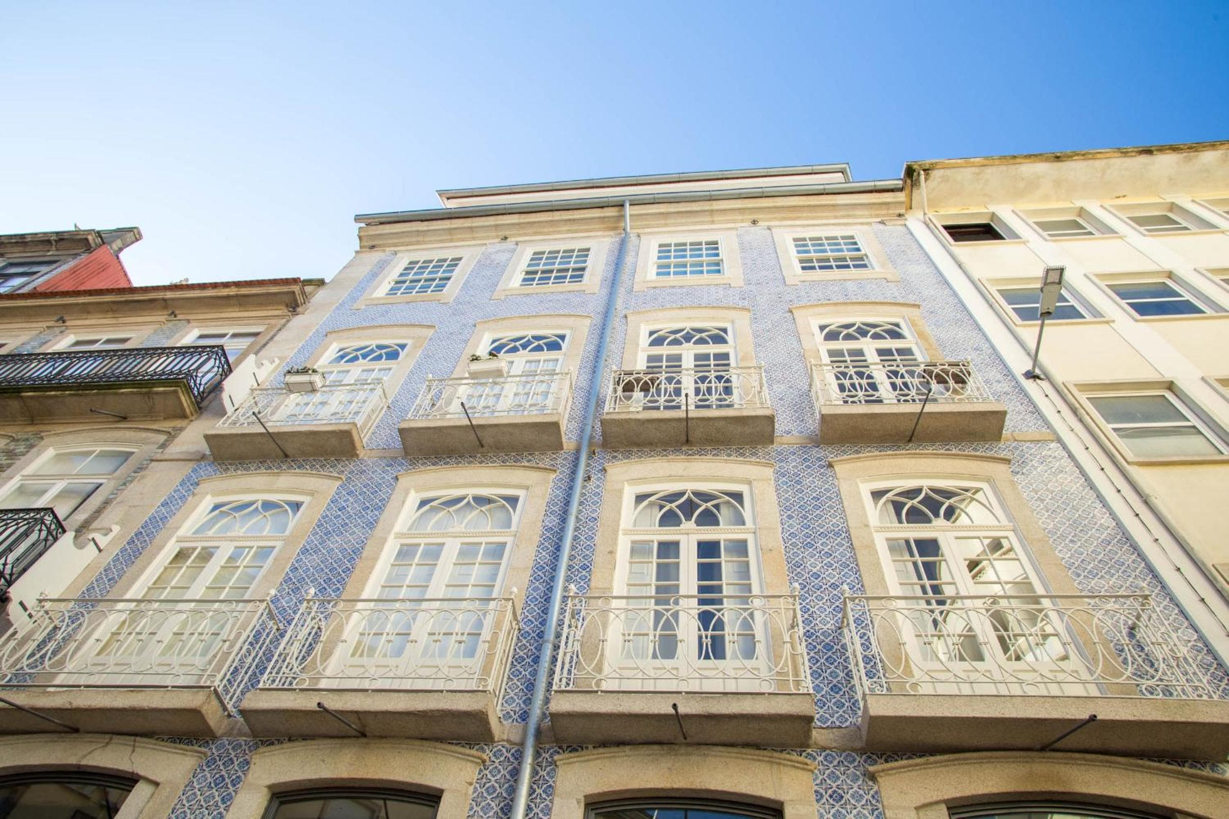 Almada Story Apartments by Porto City Hosts