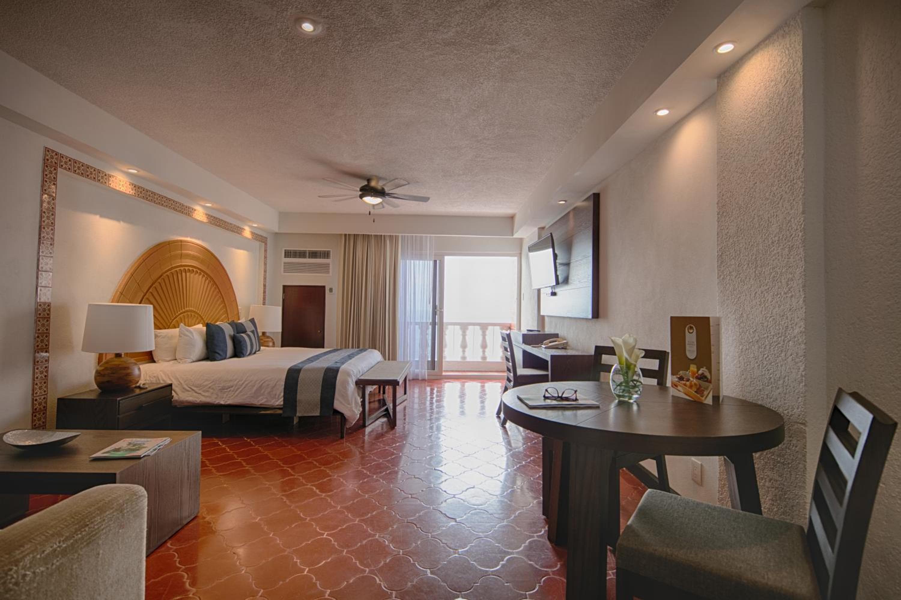 Costa Sur All Inclusive Resort