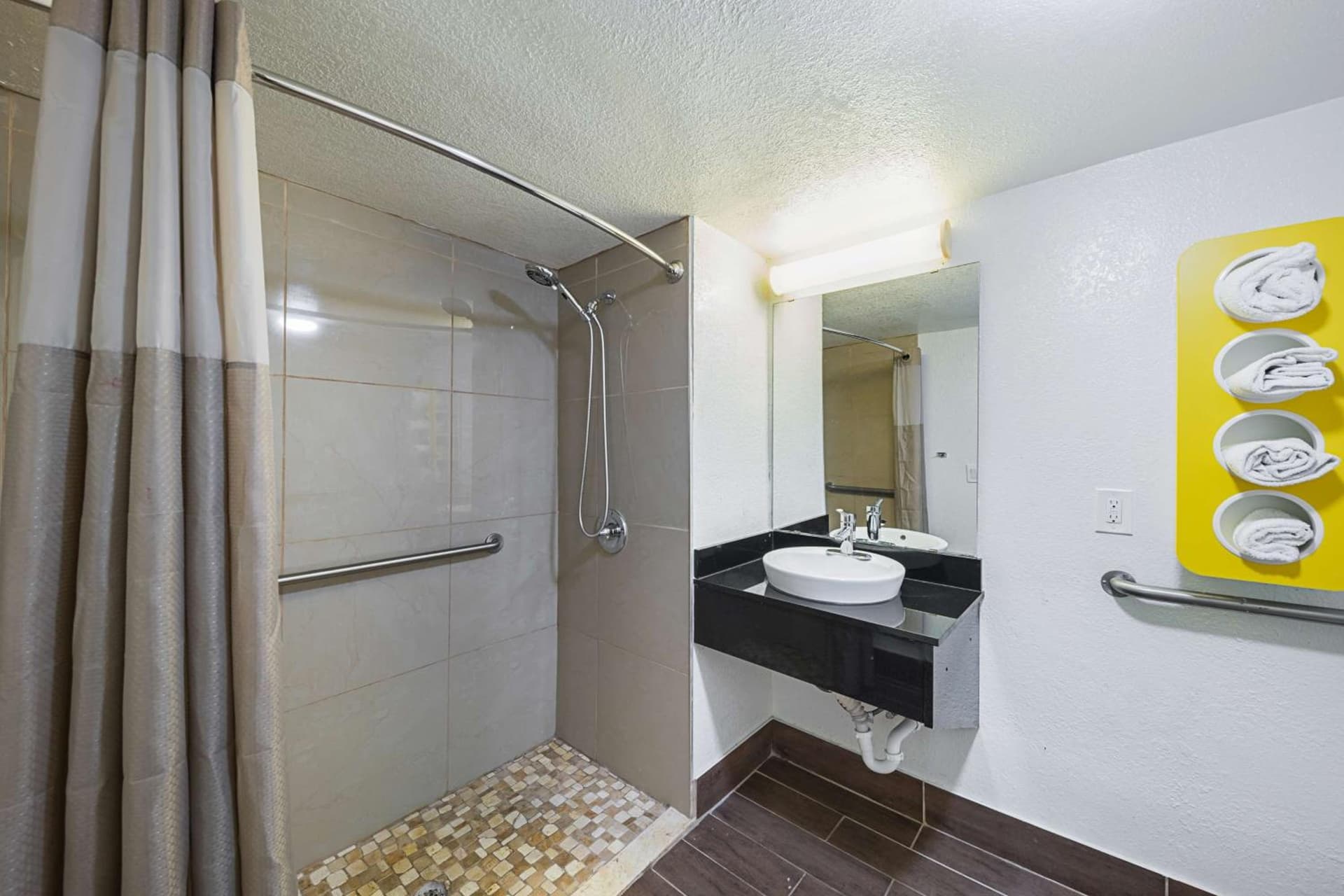 Motel 6-Grand Prairie, TX - Interstate 30