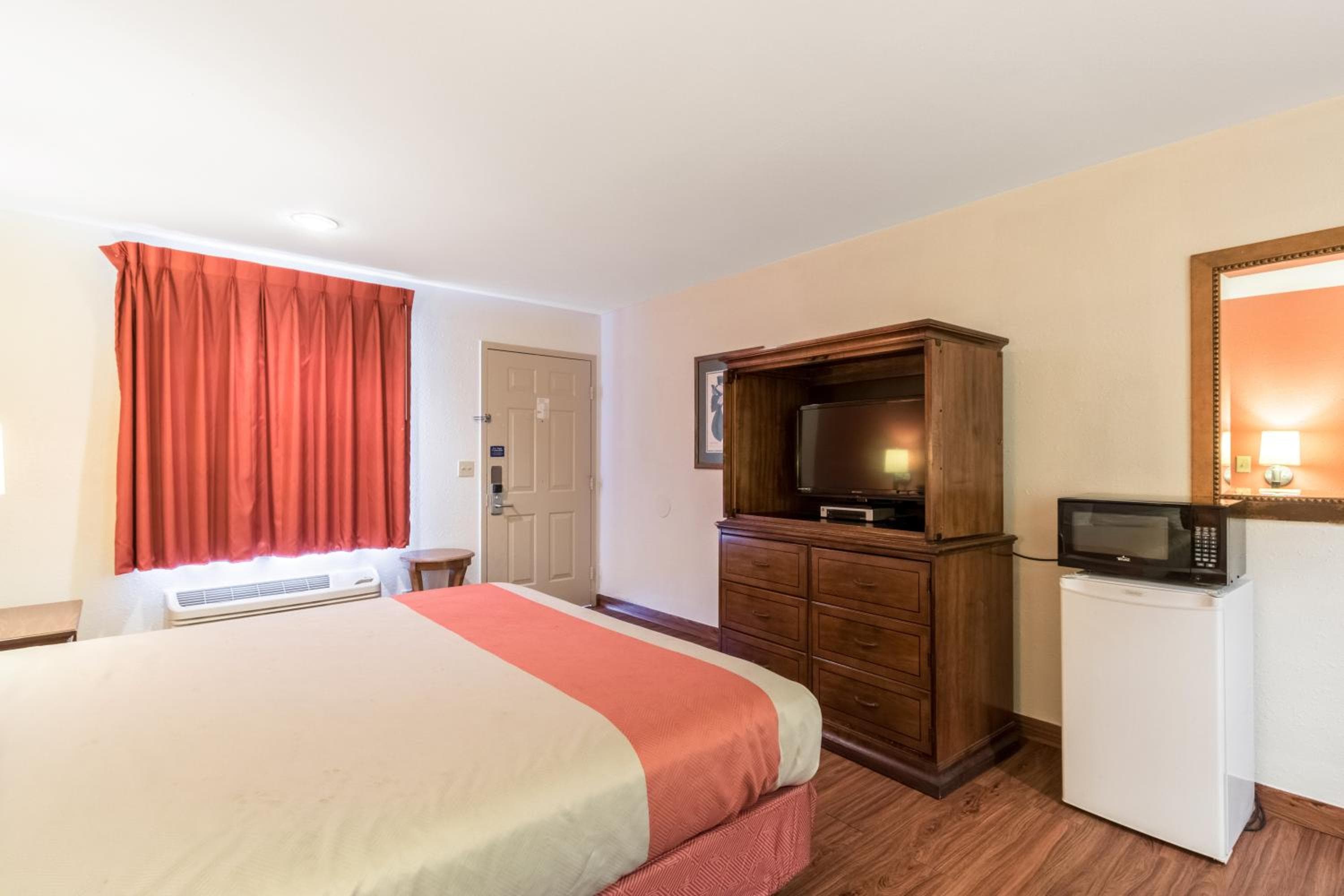 Motel 6-Pooler, GA - Savannah Airport