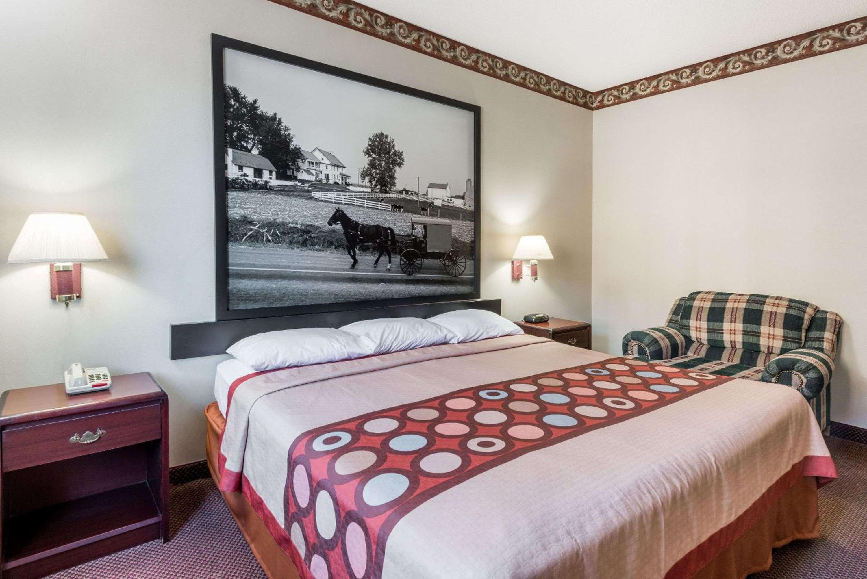 Super 8 by Wyndham Harrisburg Hershey North