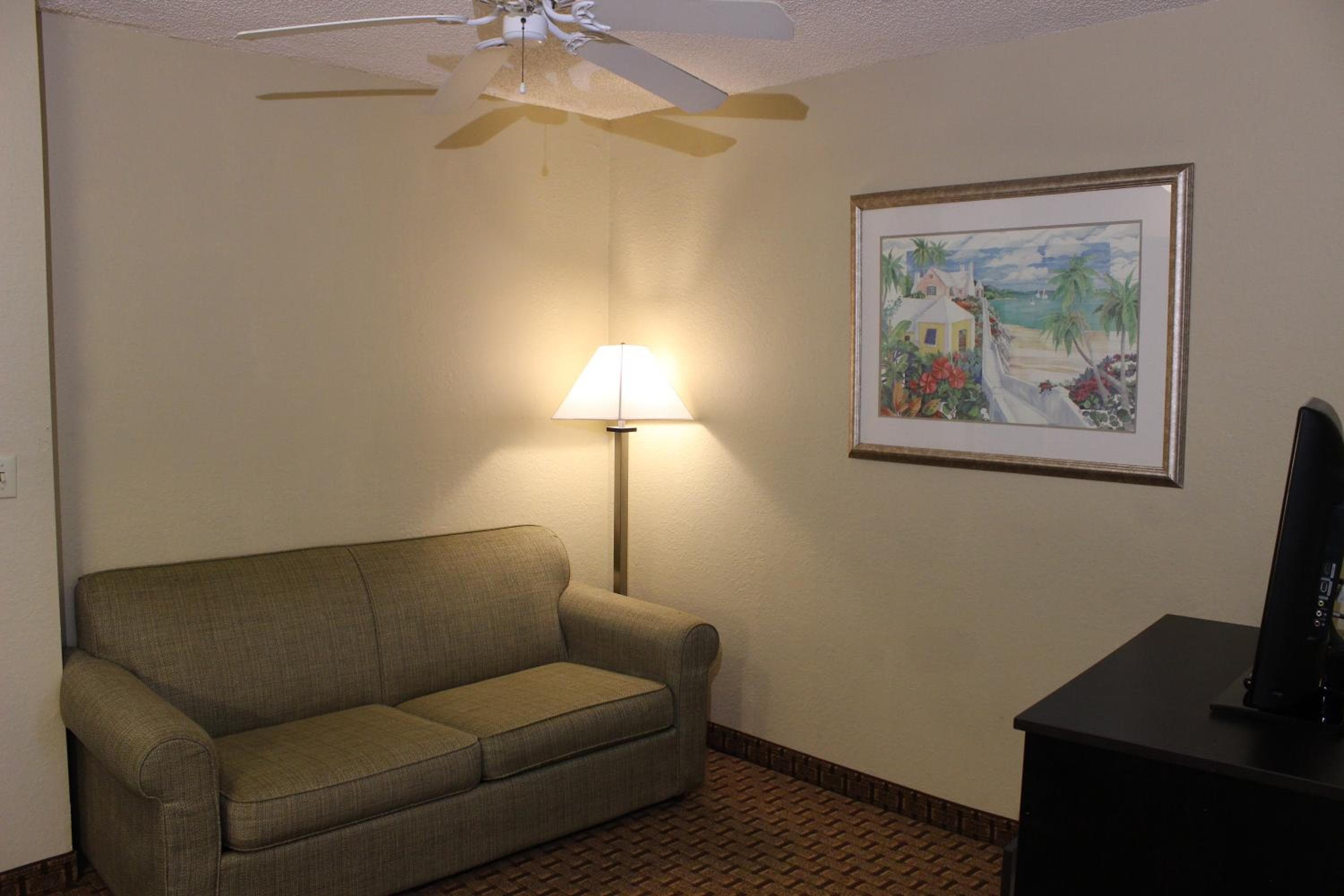 Baymont Inn & Suites by Wyndham Fort Myers I-75