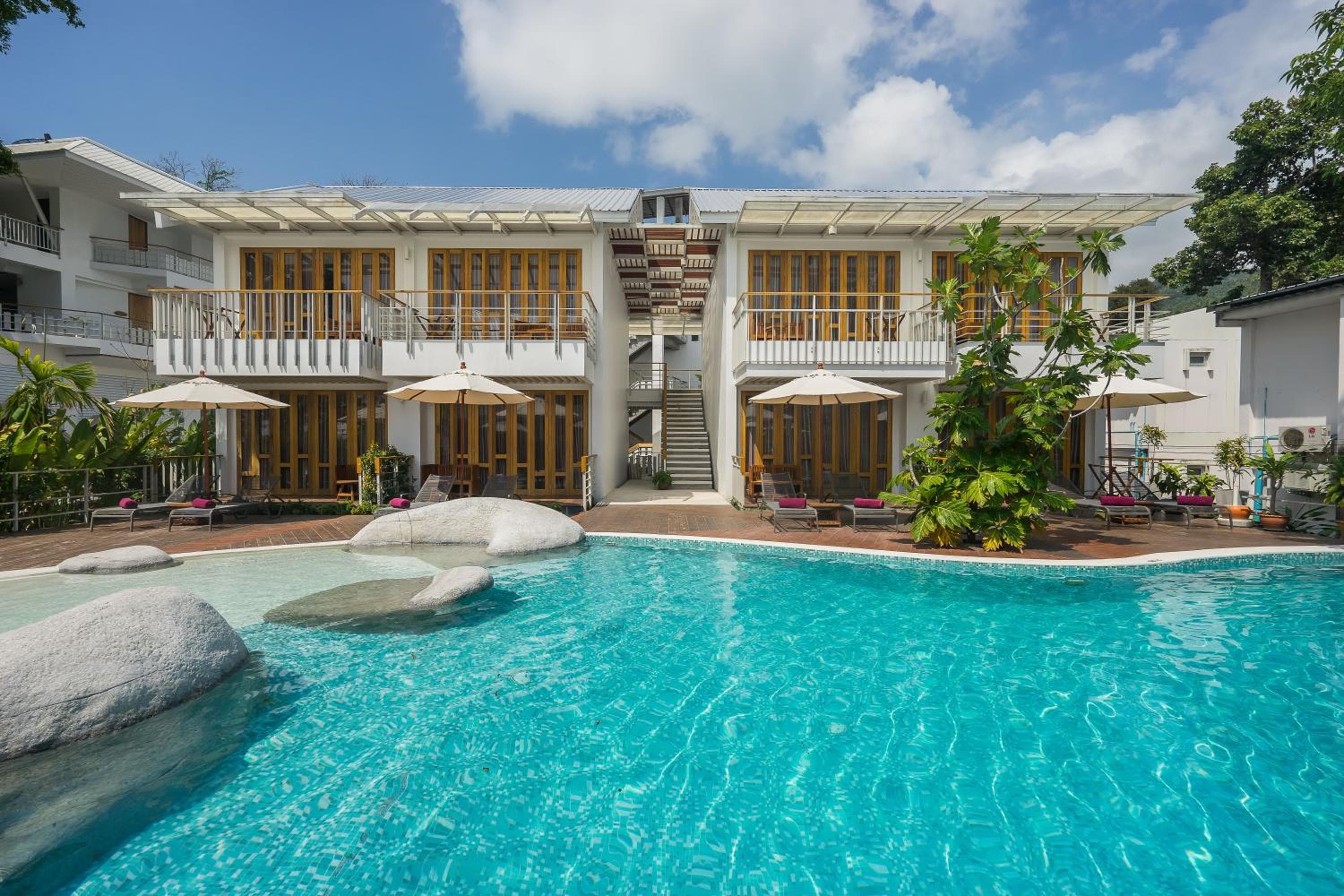 White Sand Samui Resort