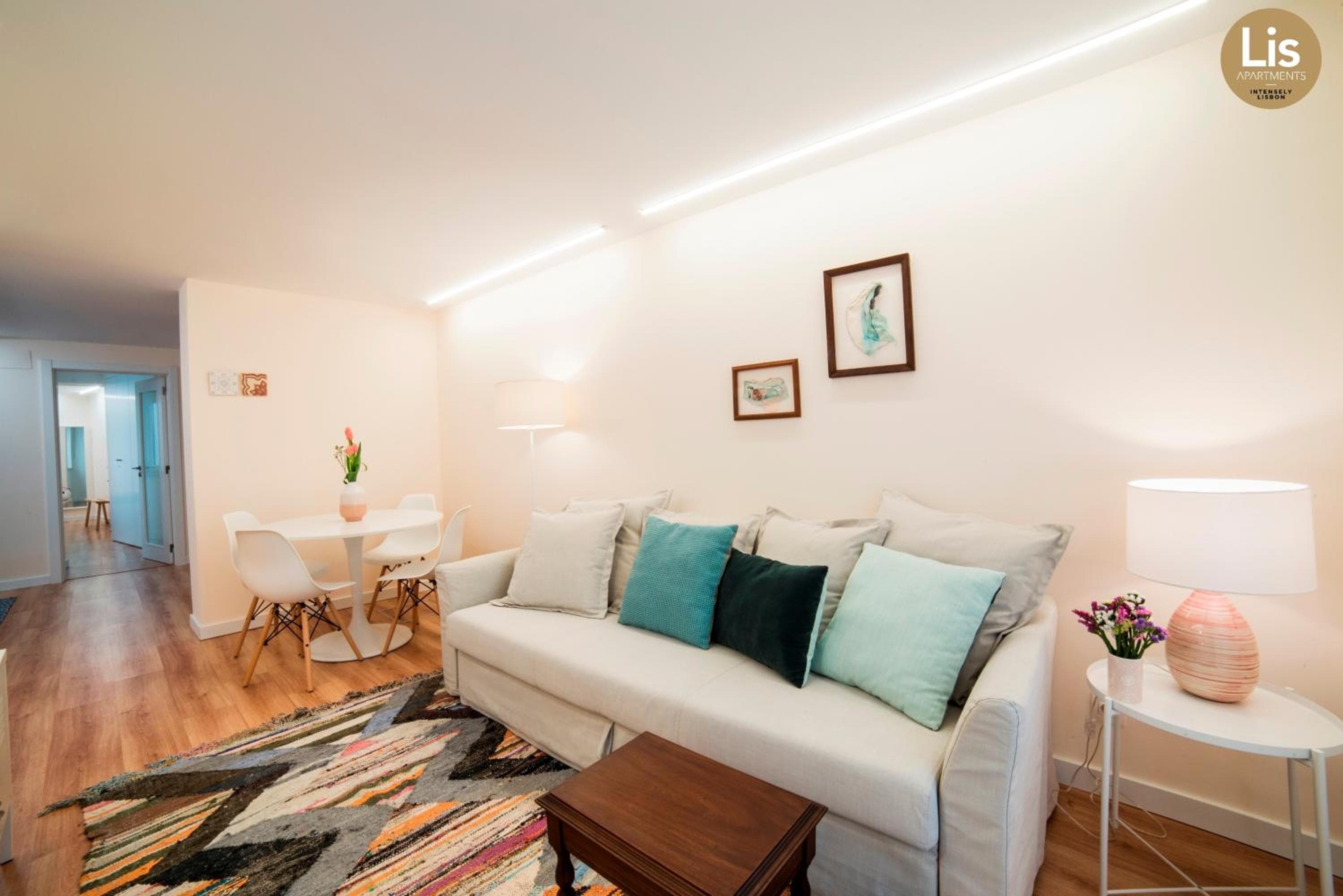 Lis Apartments