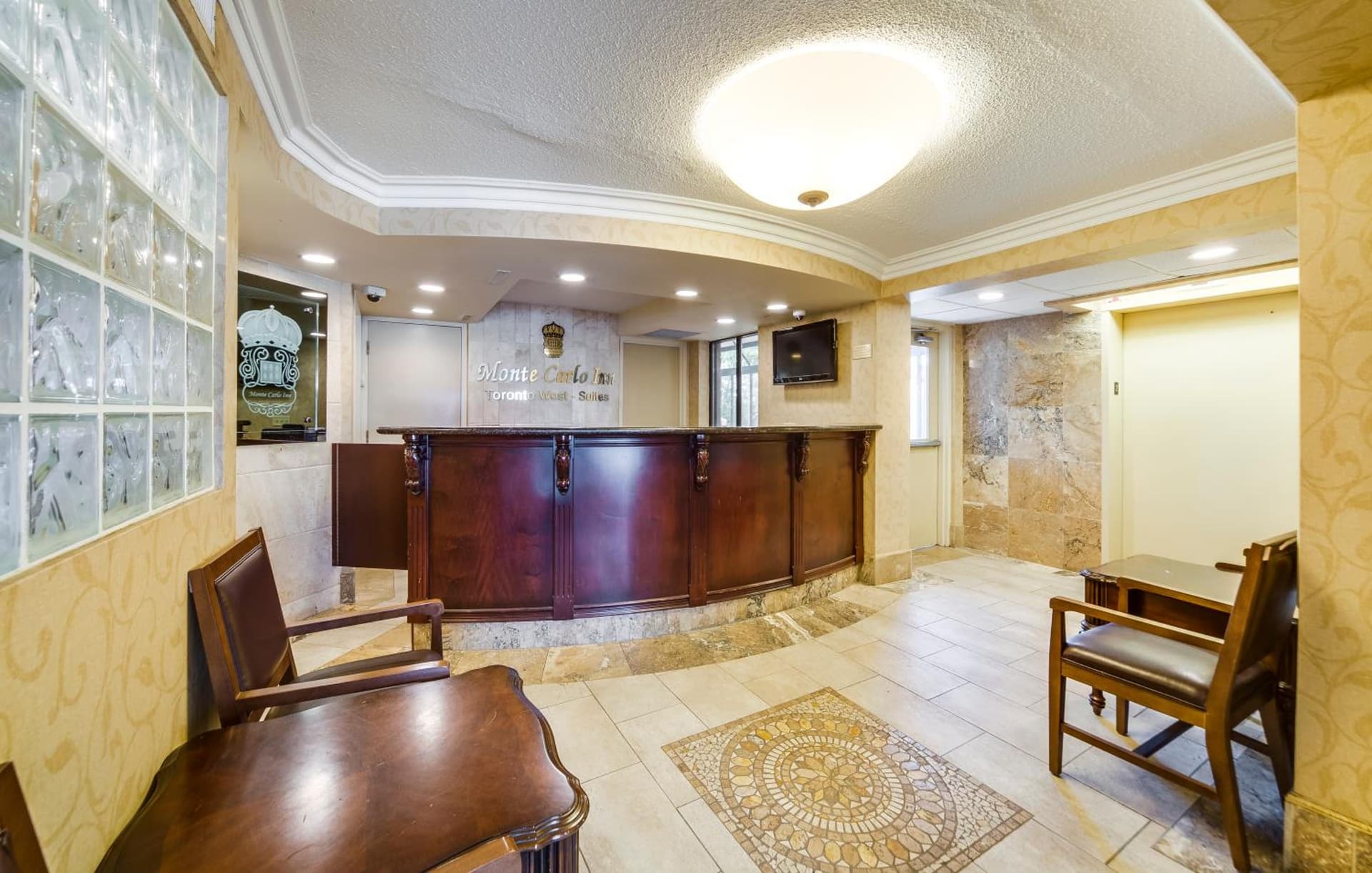 Monte Carlo Inn Toronto West Suites