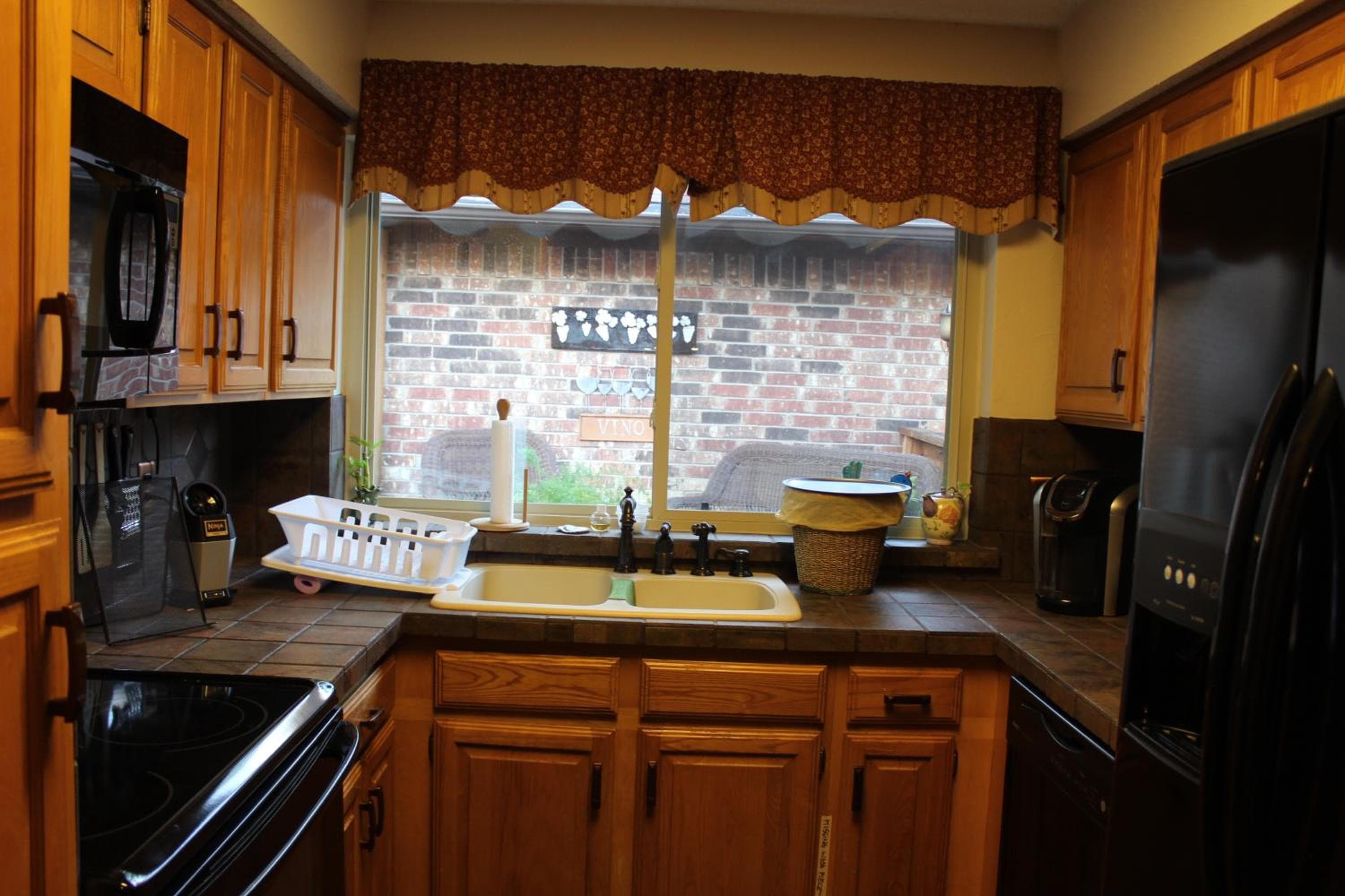 Comfy Cozy Affordable Home Away Home