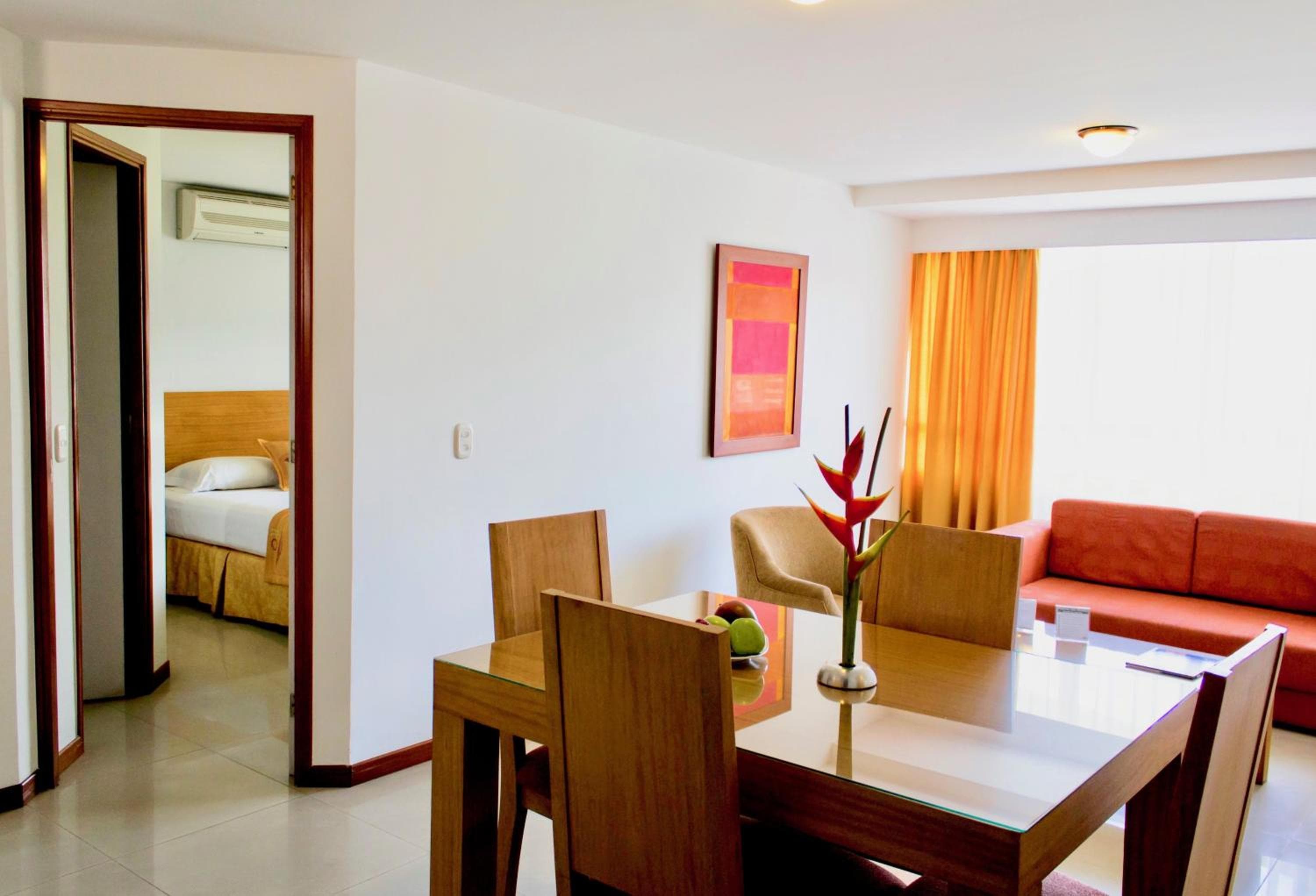 Portal del Rodeo ApartaHotel - Arkadia Mall