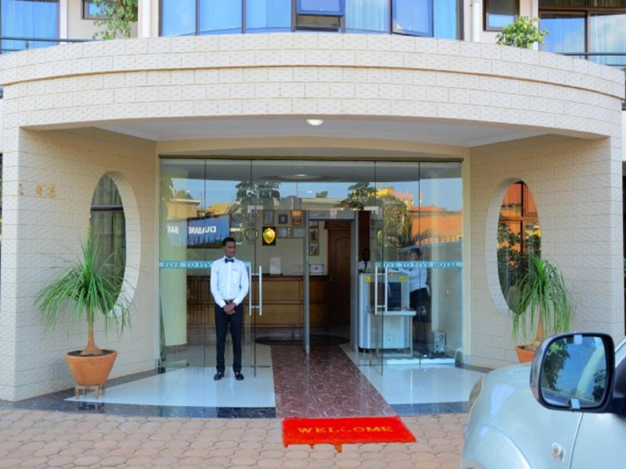 Five to Five Hotel
