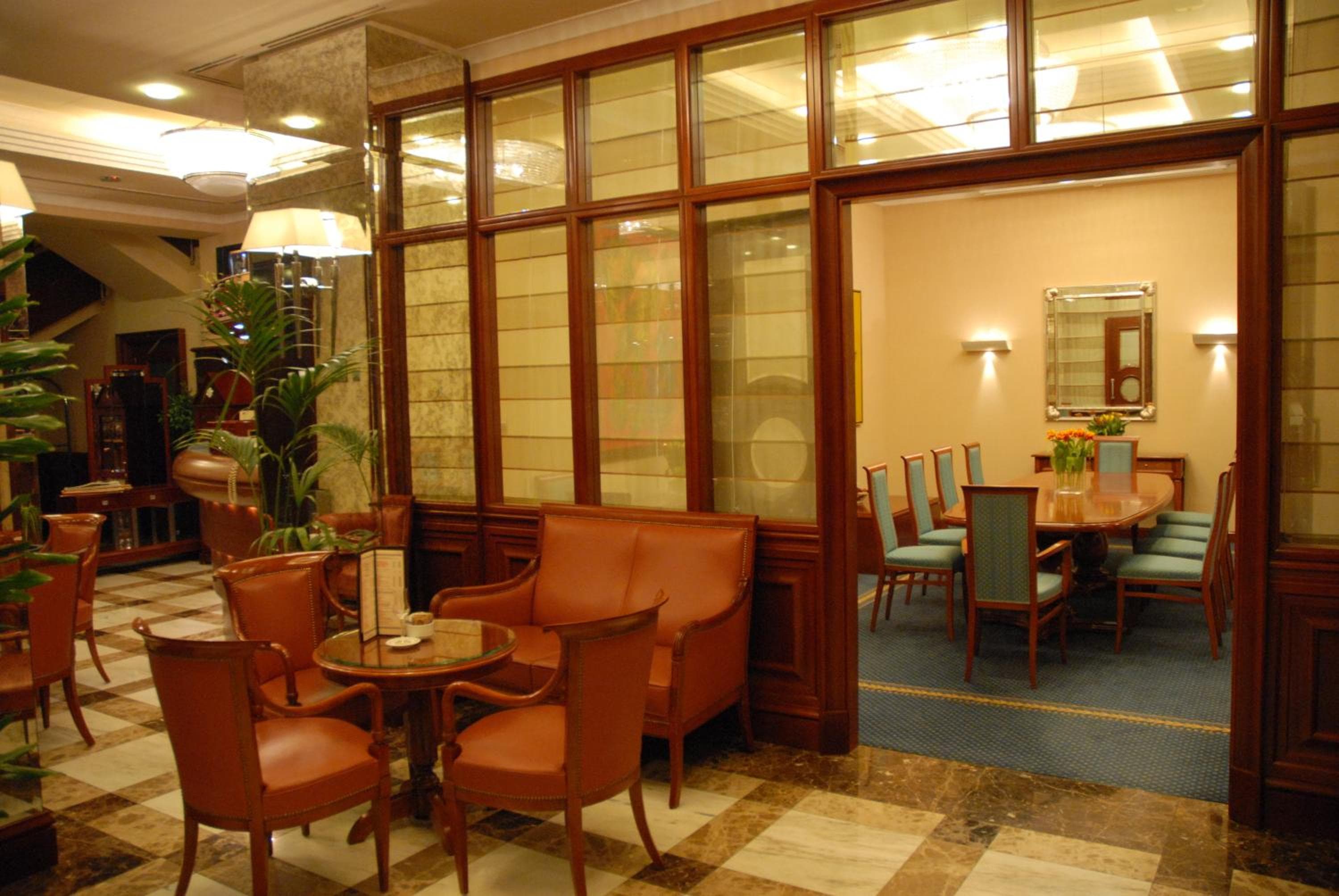 Best Western Premier Hotel Astoria
