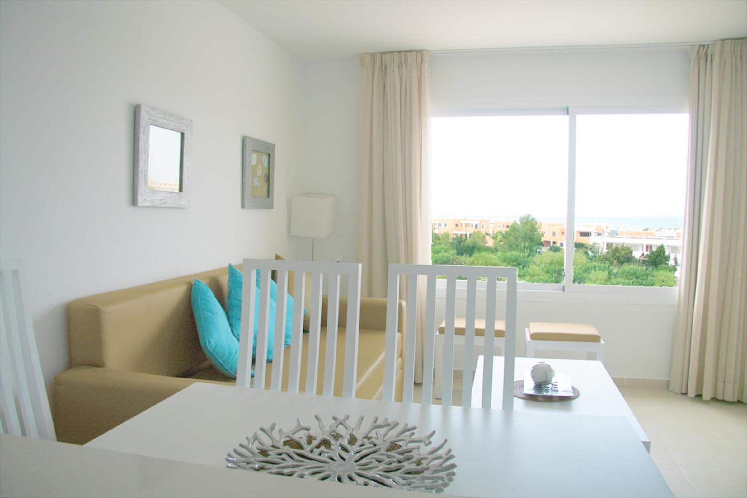 Camelina Suites