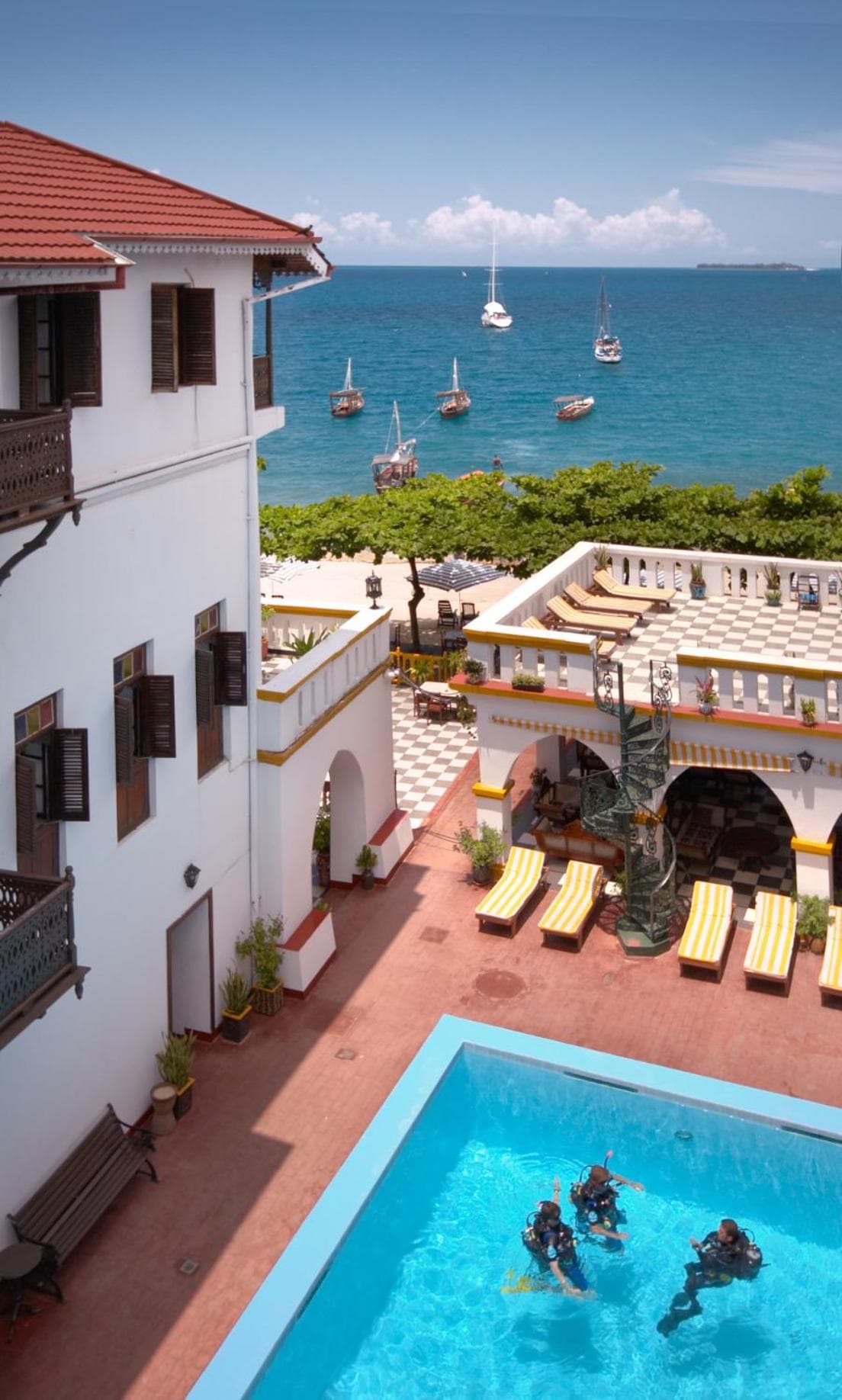 Tembo House Hotel
