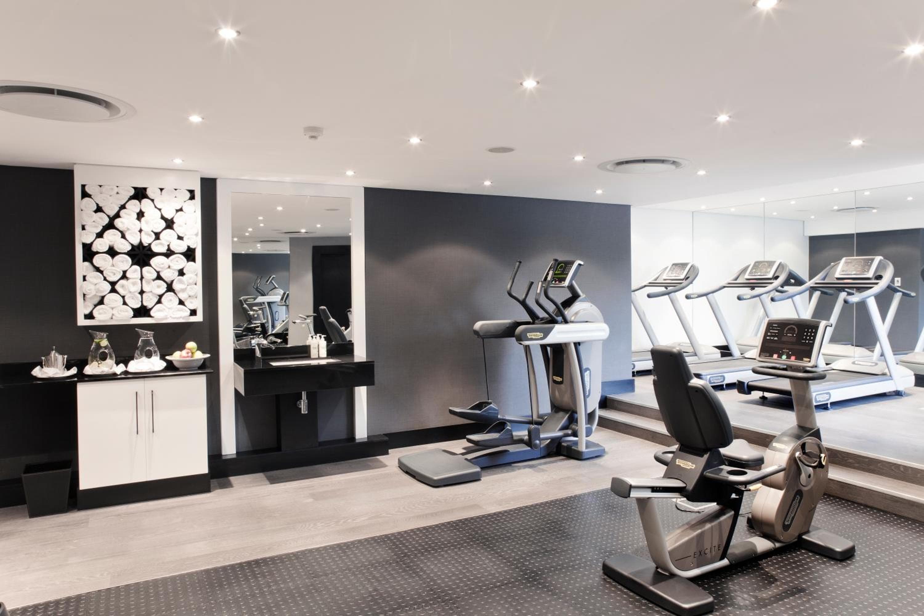 The Maslow Hotel, Sandton