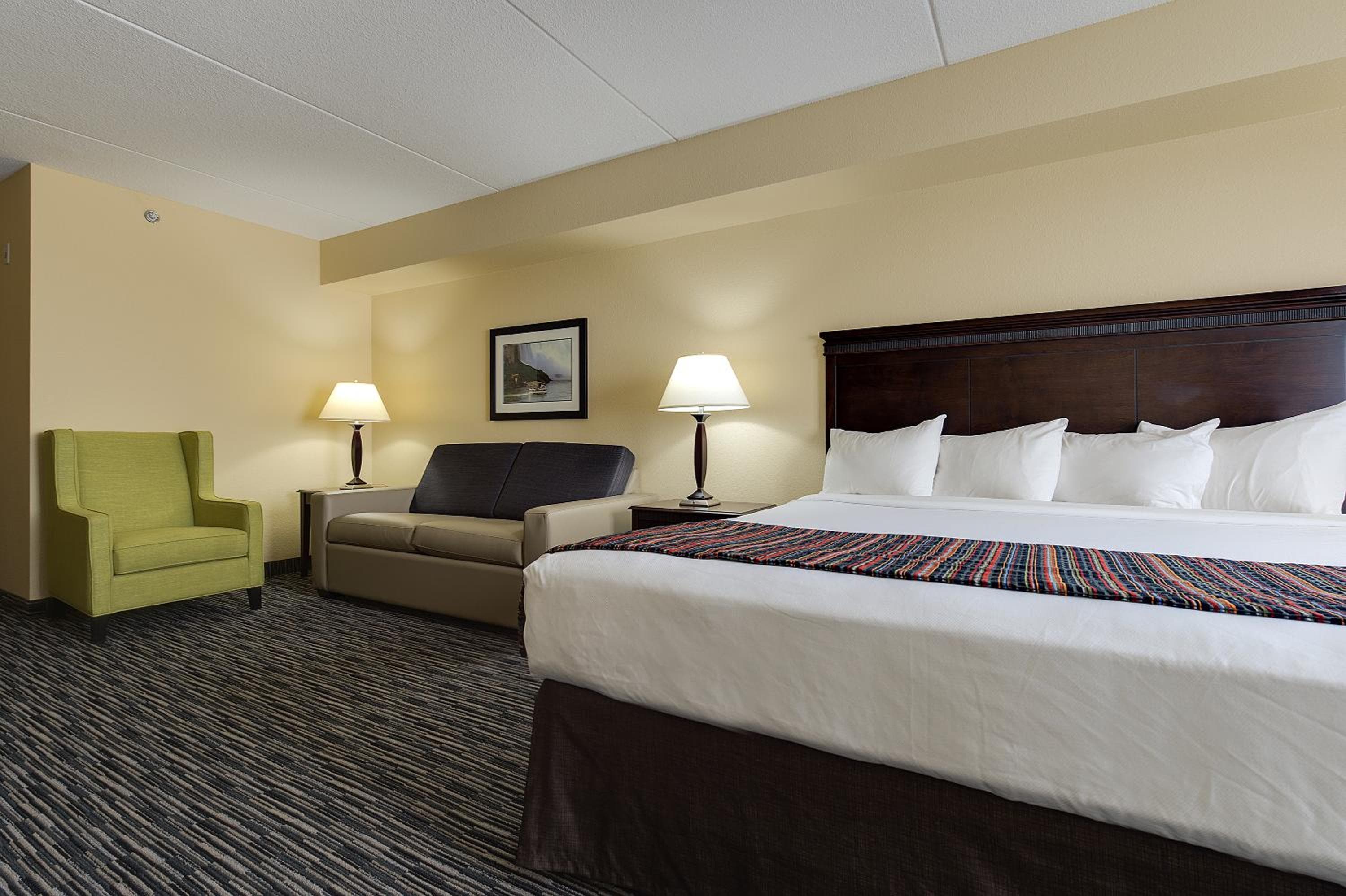 Country Inn & Suites by Radisson, Niagara Falls, ON