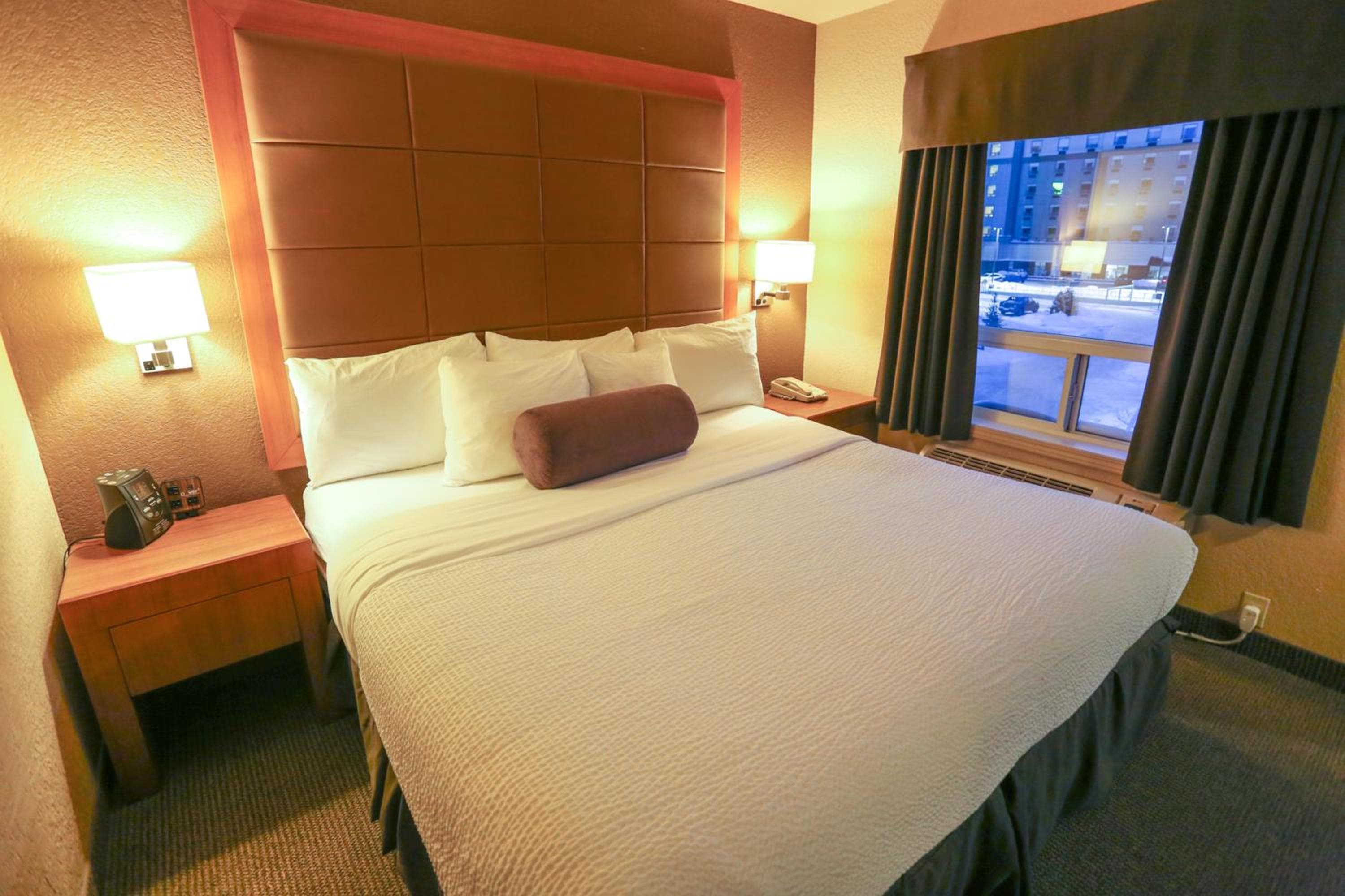 Prairie Crest Calgary Airport by IHG