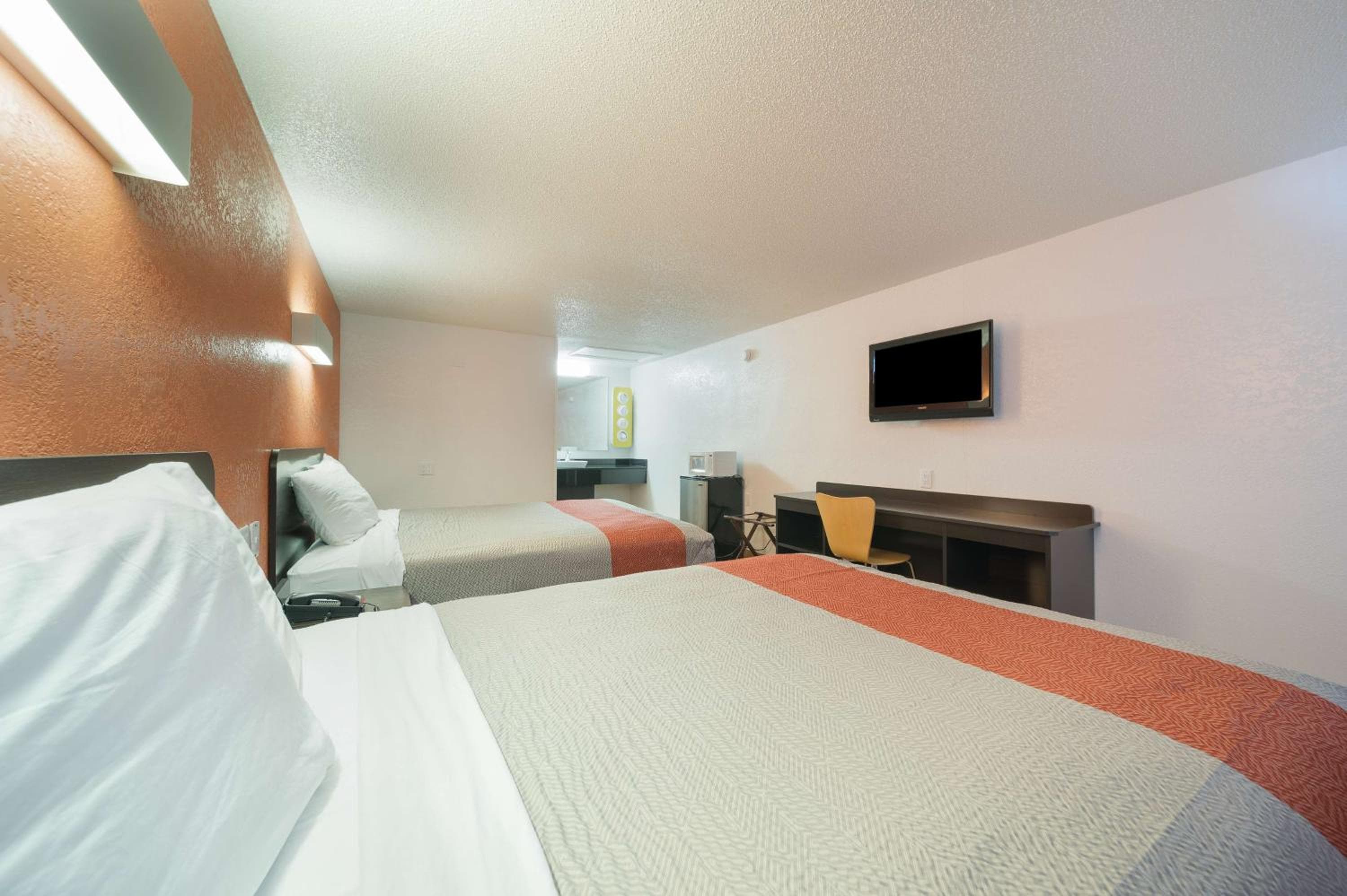 Motel 6-Hamburg, NY
