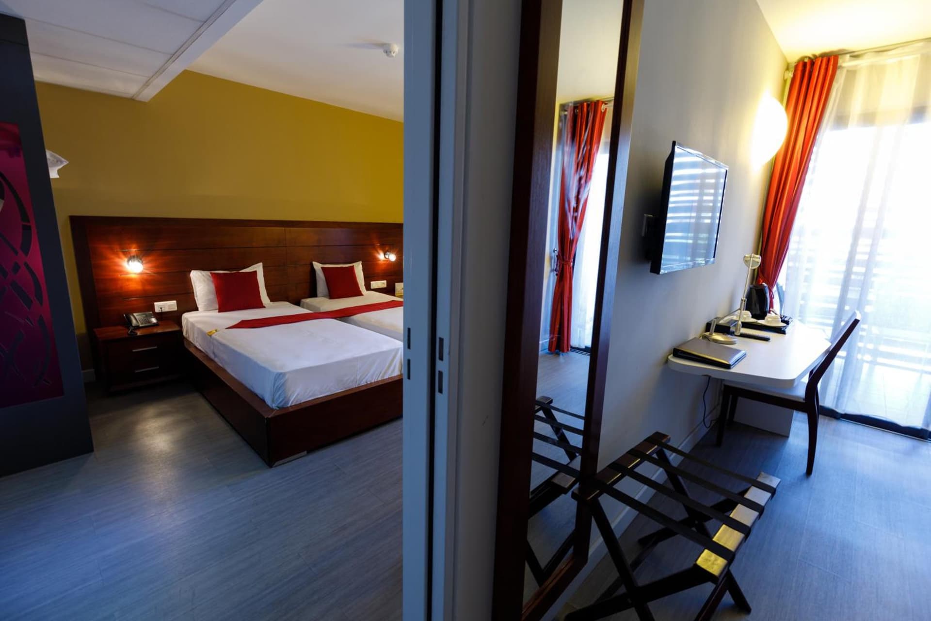 Tulip Inn Sainte Clotilde, La Réunion, navette gratuite vers l'aéroport