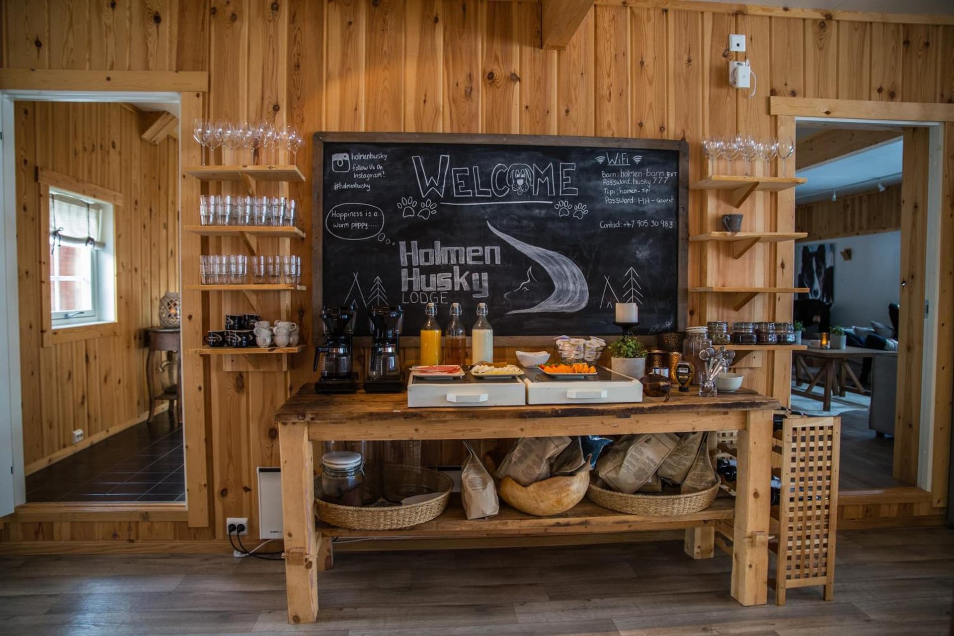 Holmen Husky Lodge