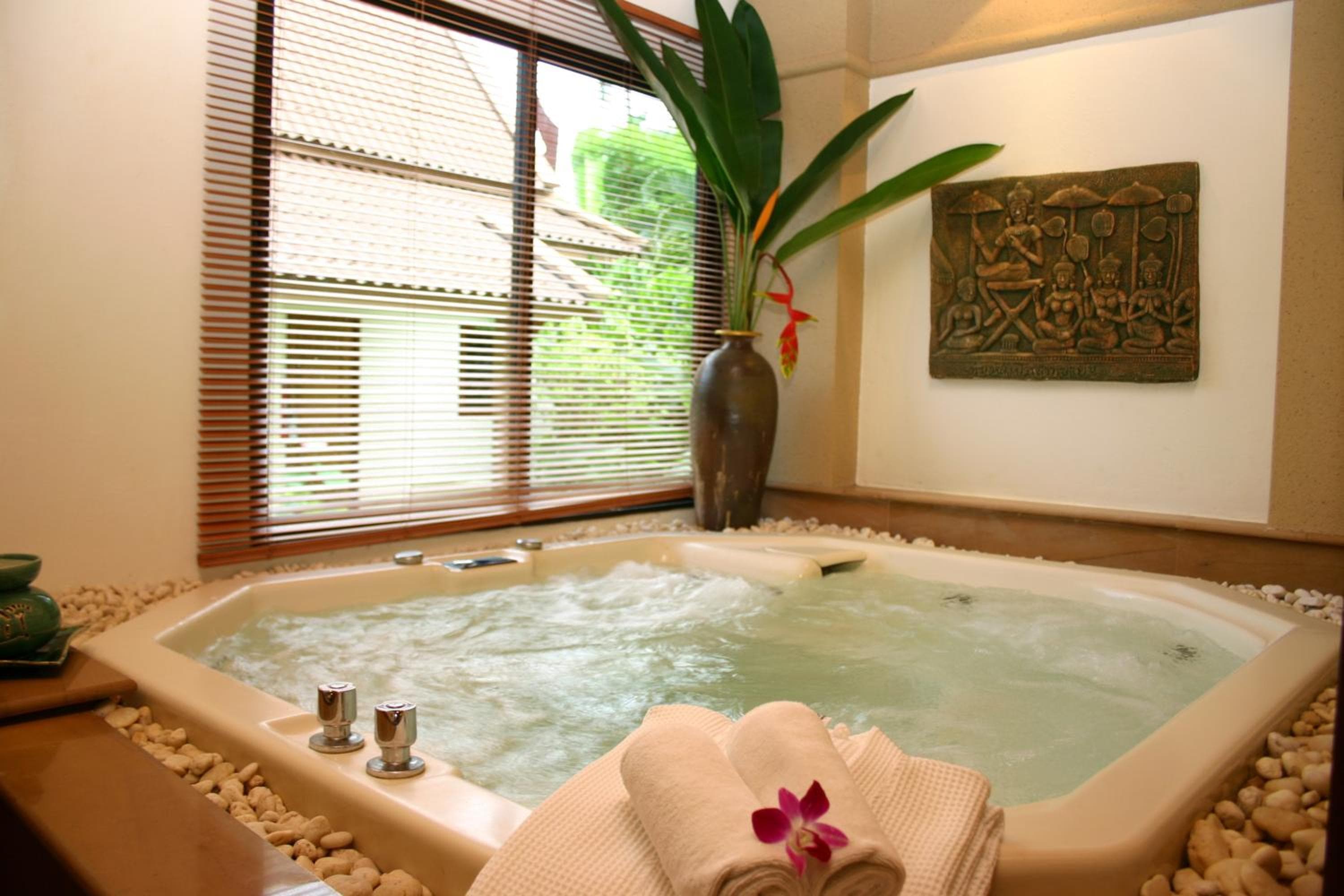 Diamond Cottage Resort & Spa