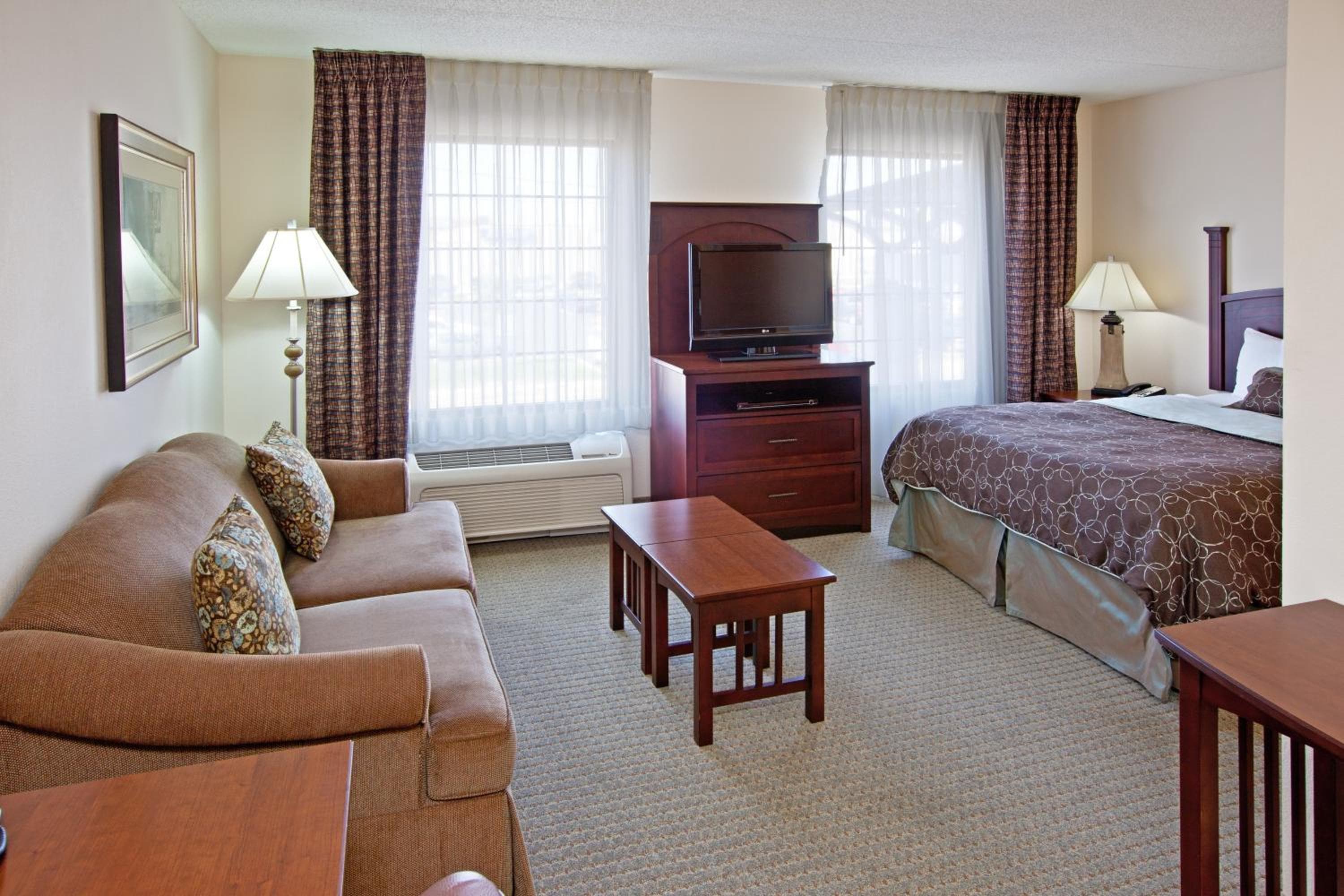 Staybridge Suites Indianapolis Downtown-Convention Center by IHG