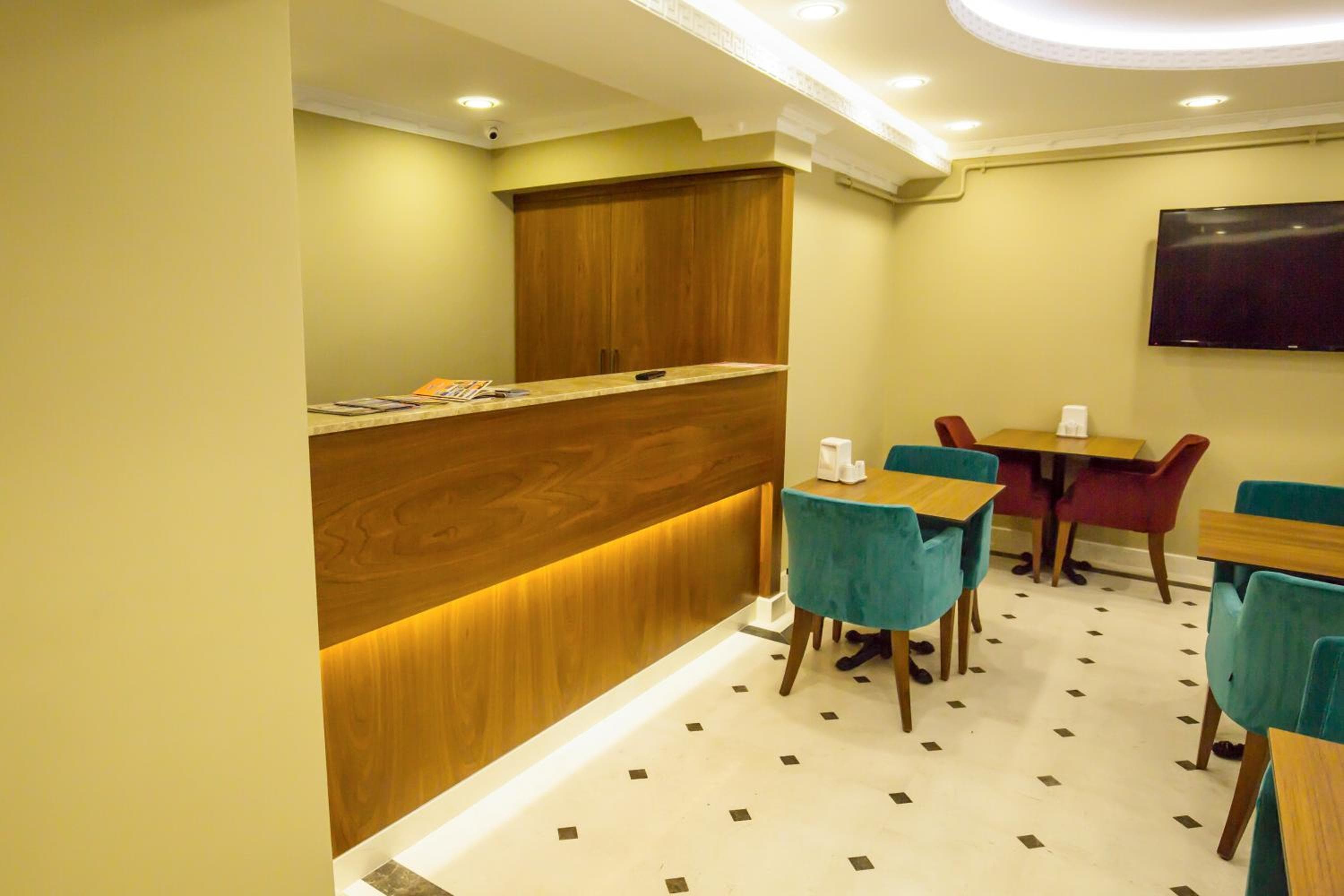 Artika Hotel