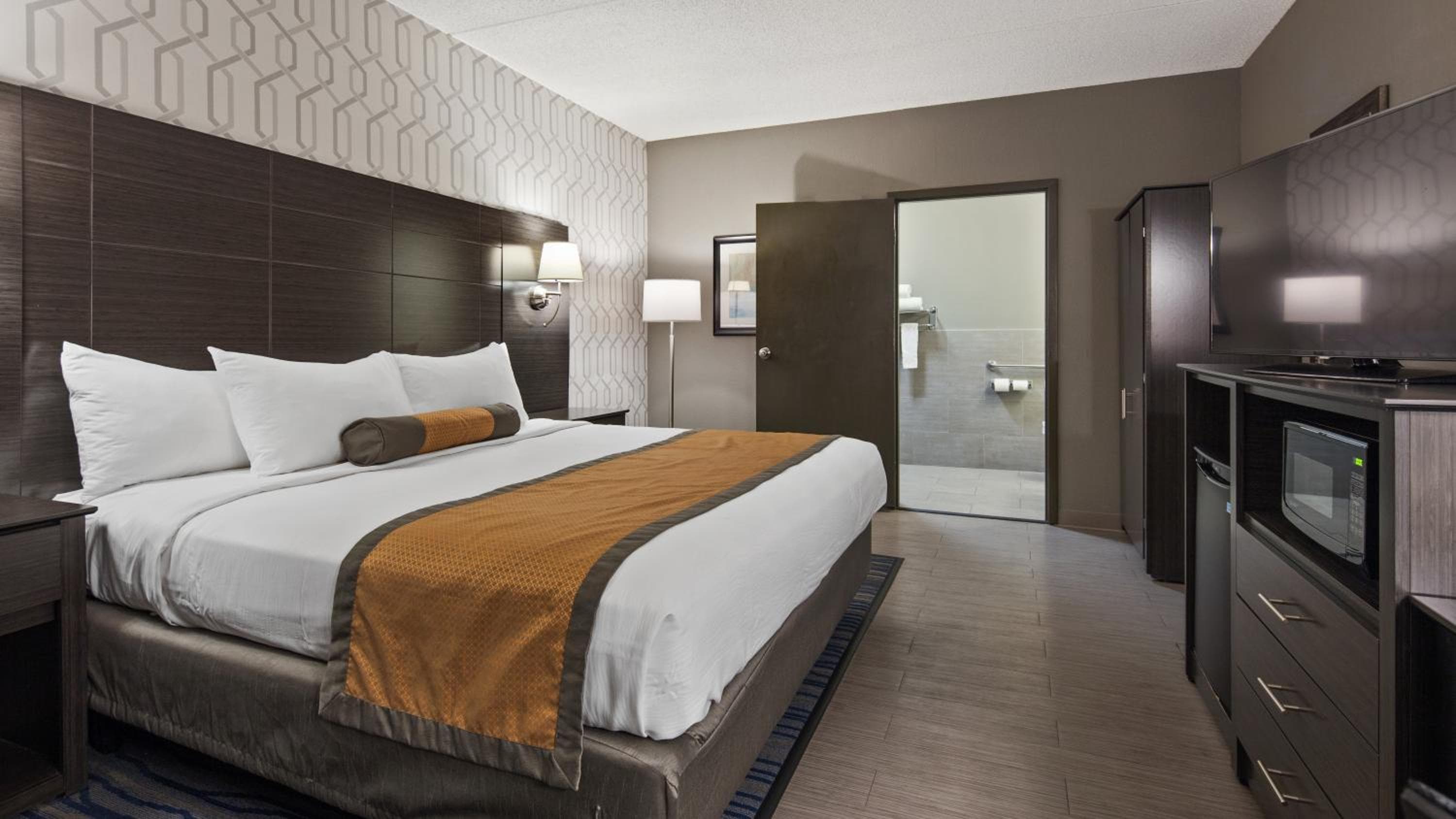 Best Western Plus Bowling Green