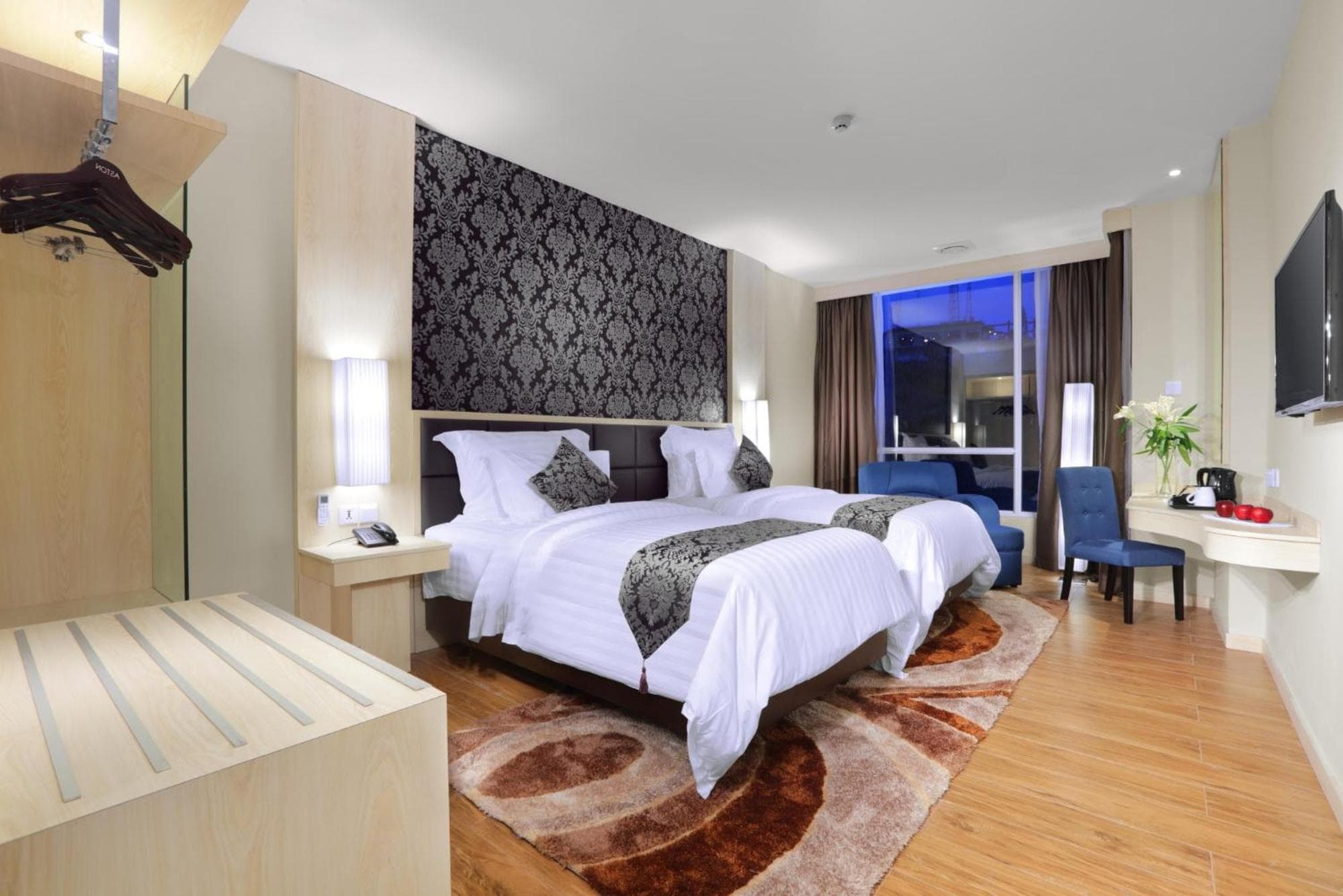 hotel room