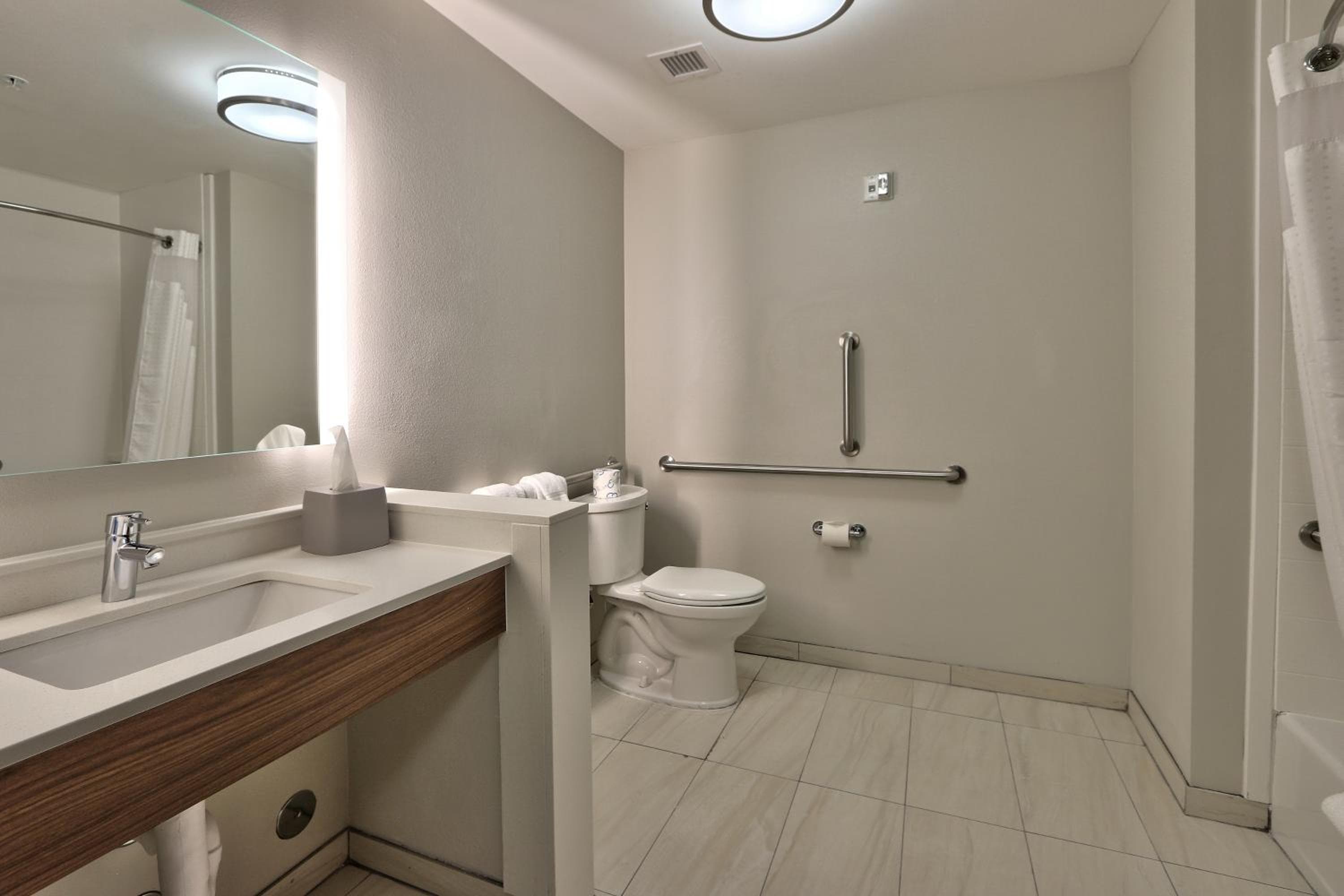 Holiday Inn Express & Suites Broomfield by IHG