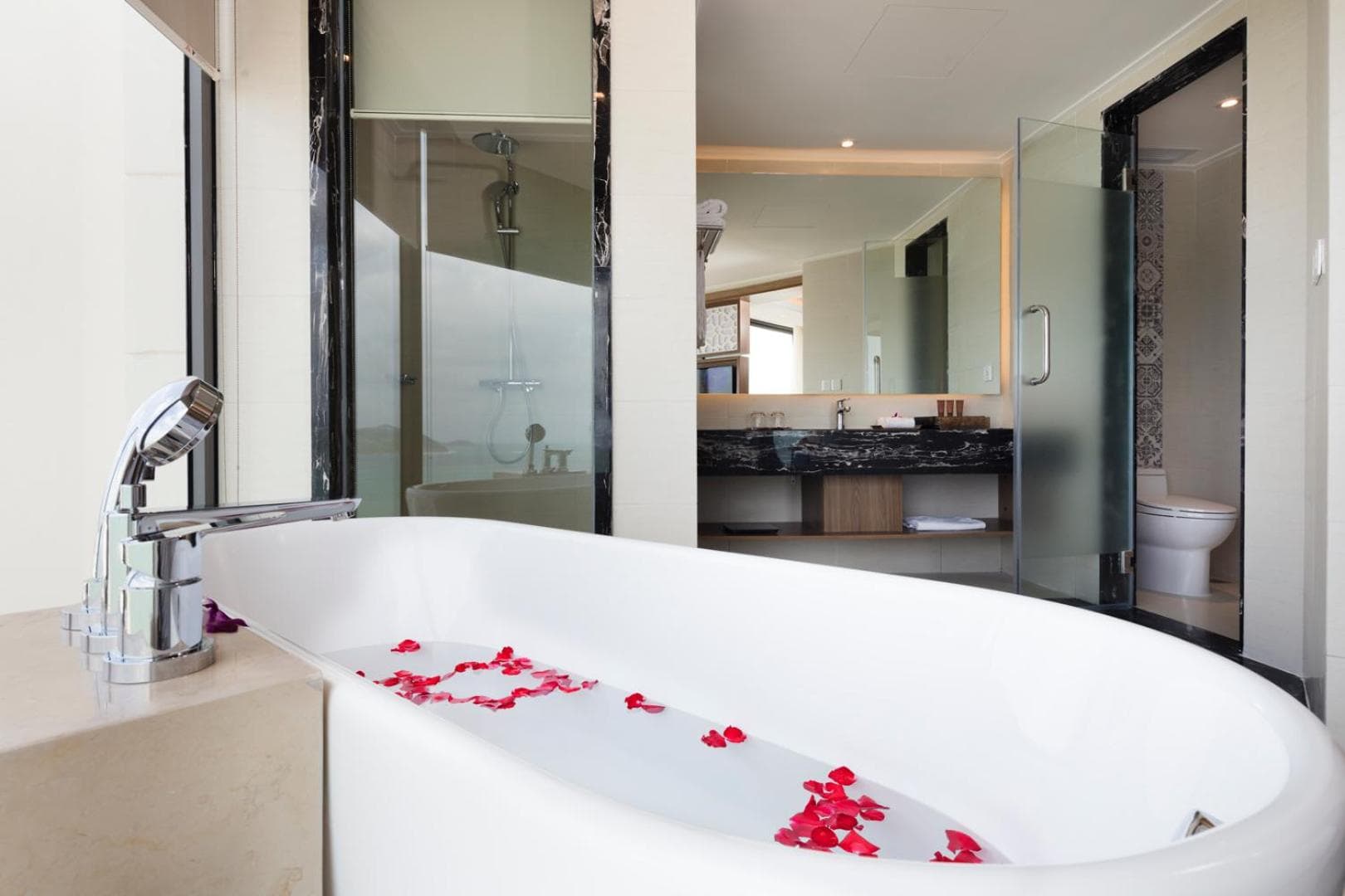 Comodo Nha Trang Hotel
