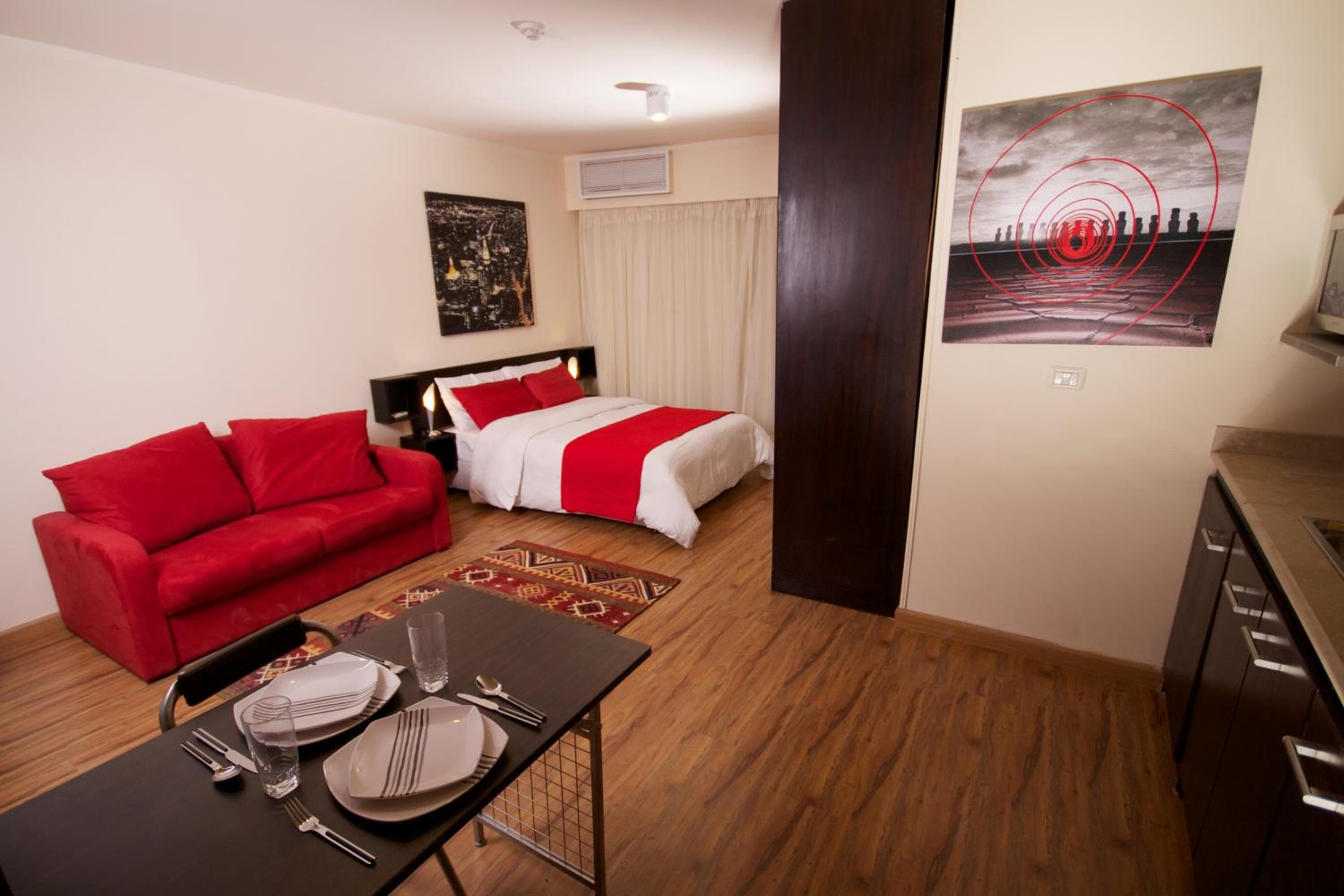 NewCity Hotel & Suites