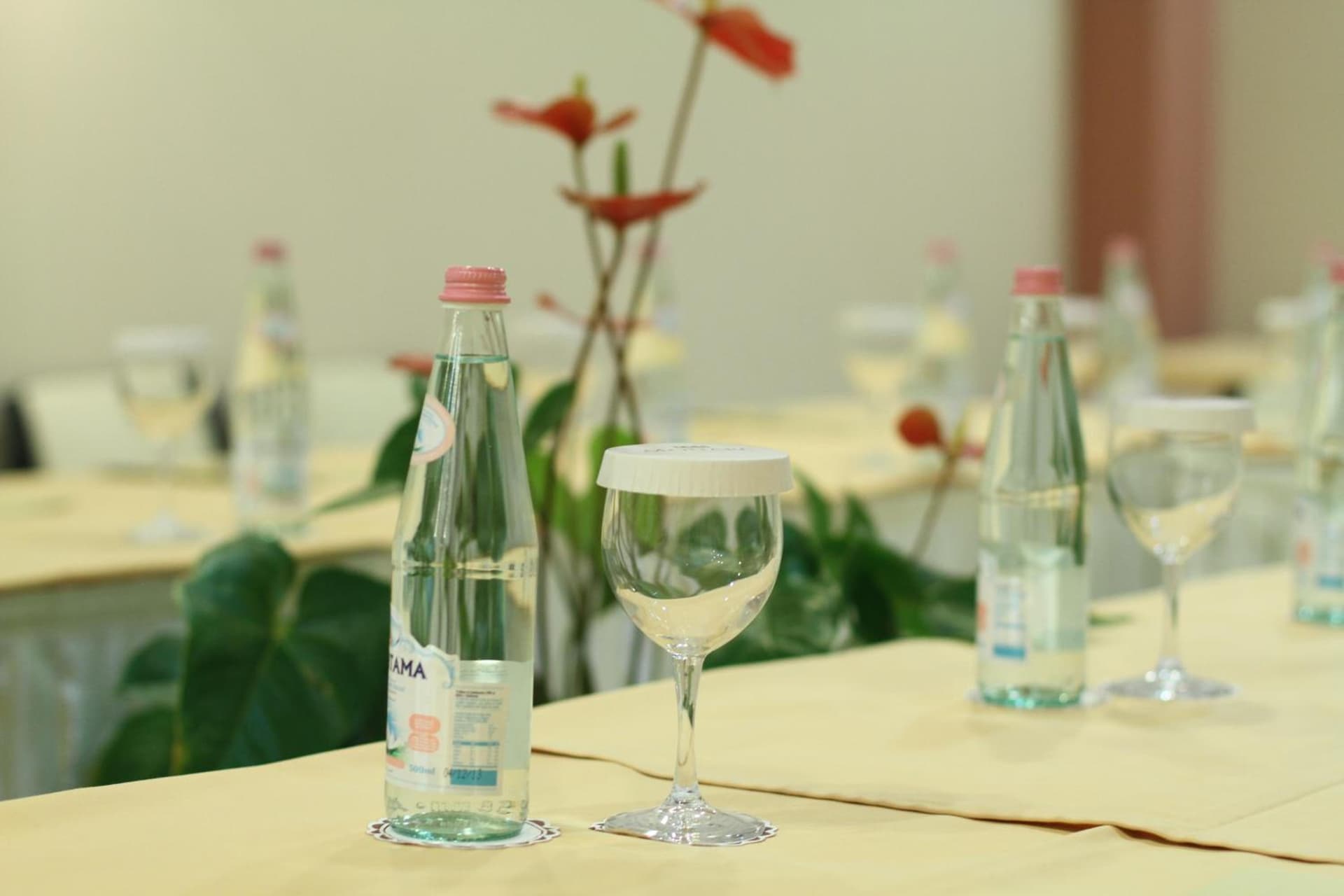MonarC Hotel