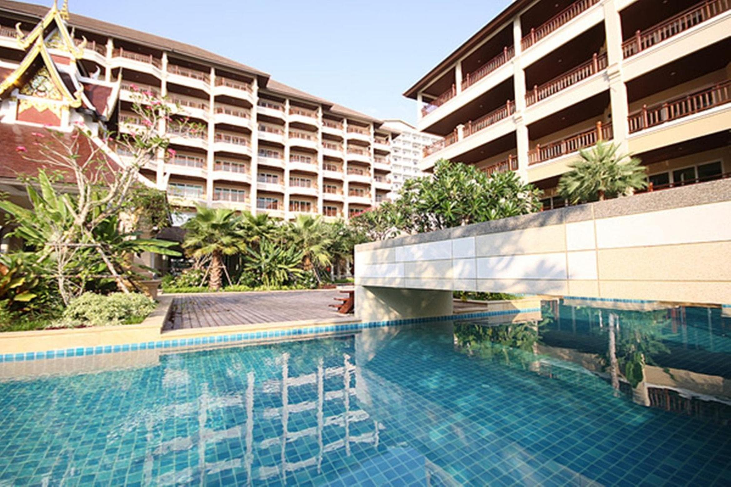 The Heritage Pattaya Beachfront Resort