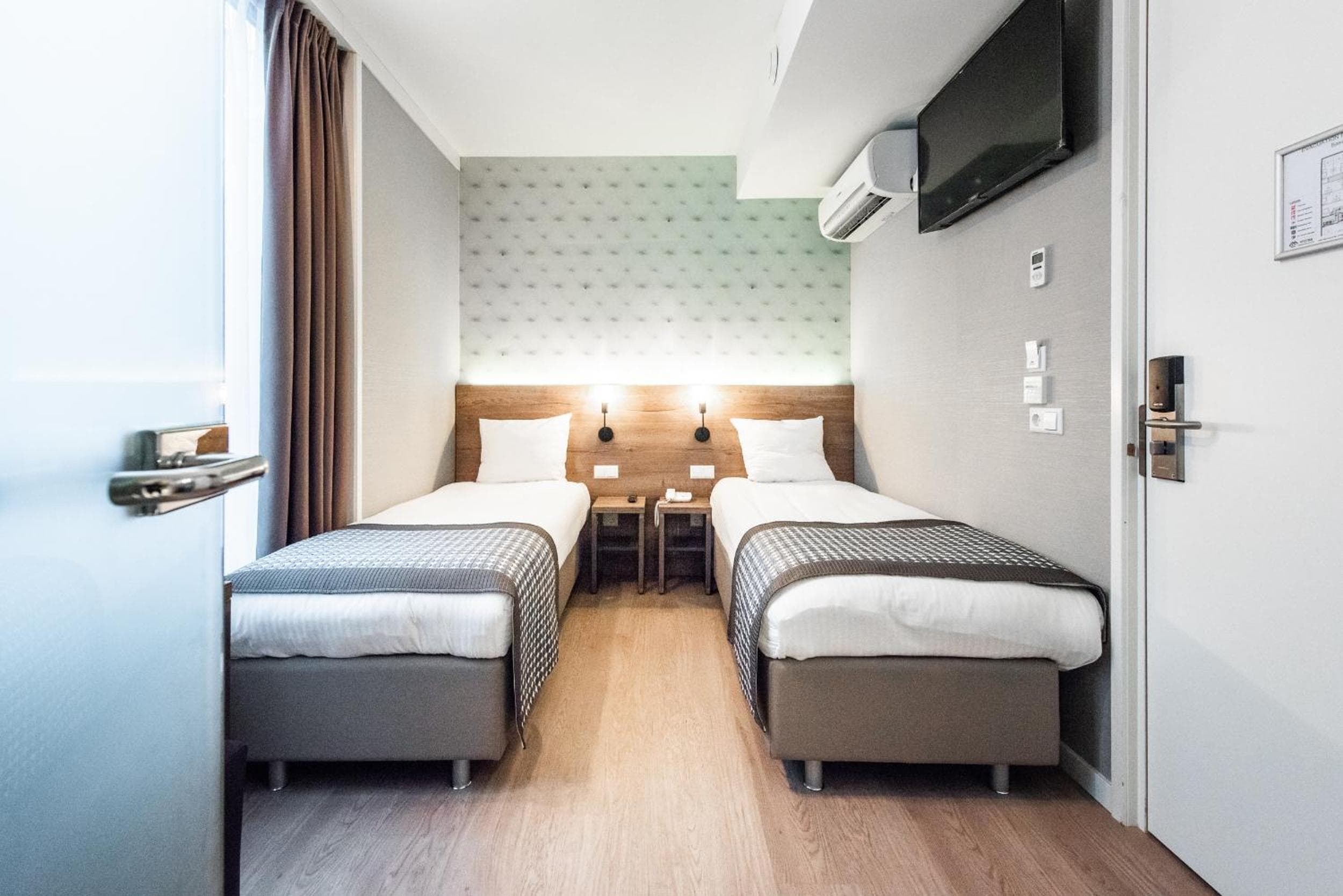 Melrose Hotel