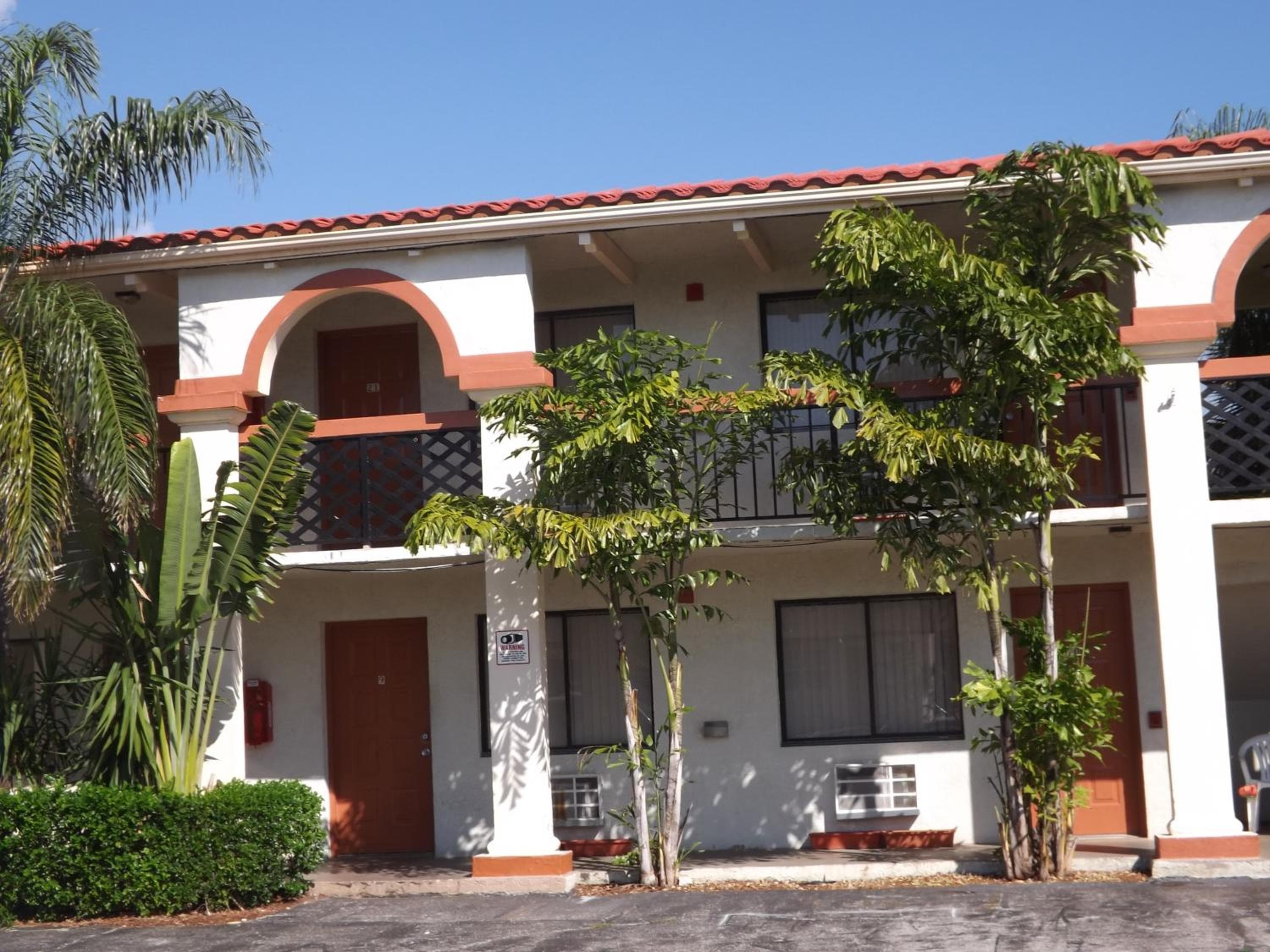 Palm Breeze Hotel