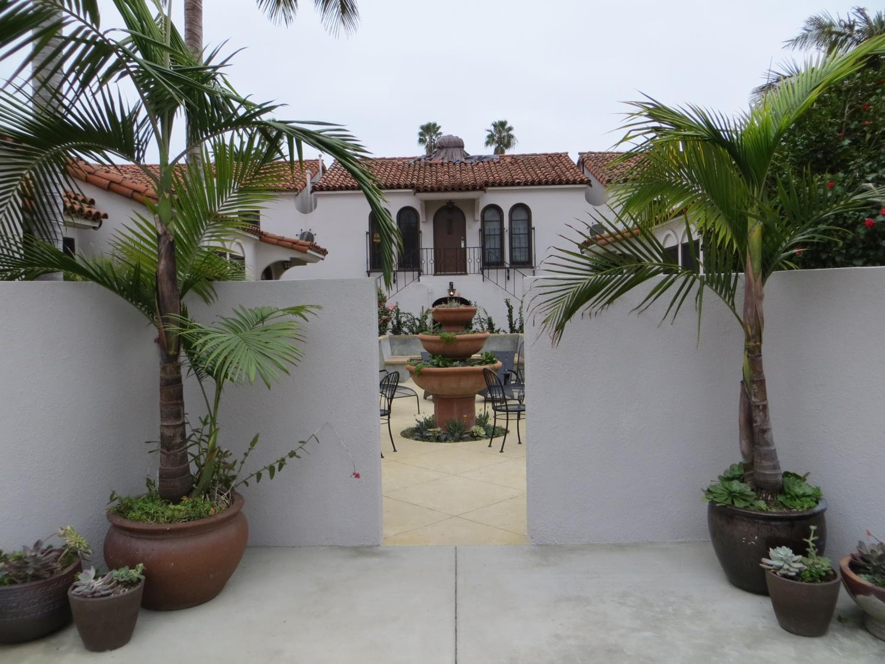 Casa Del Mar Inn
