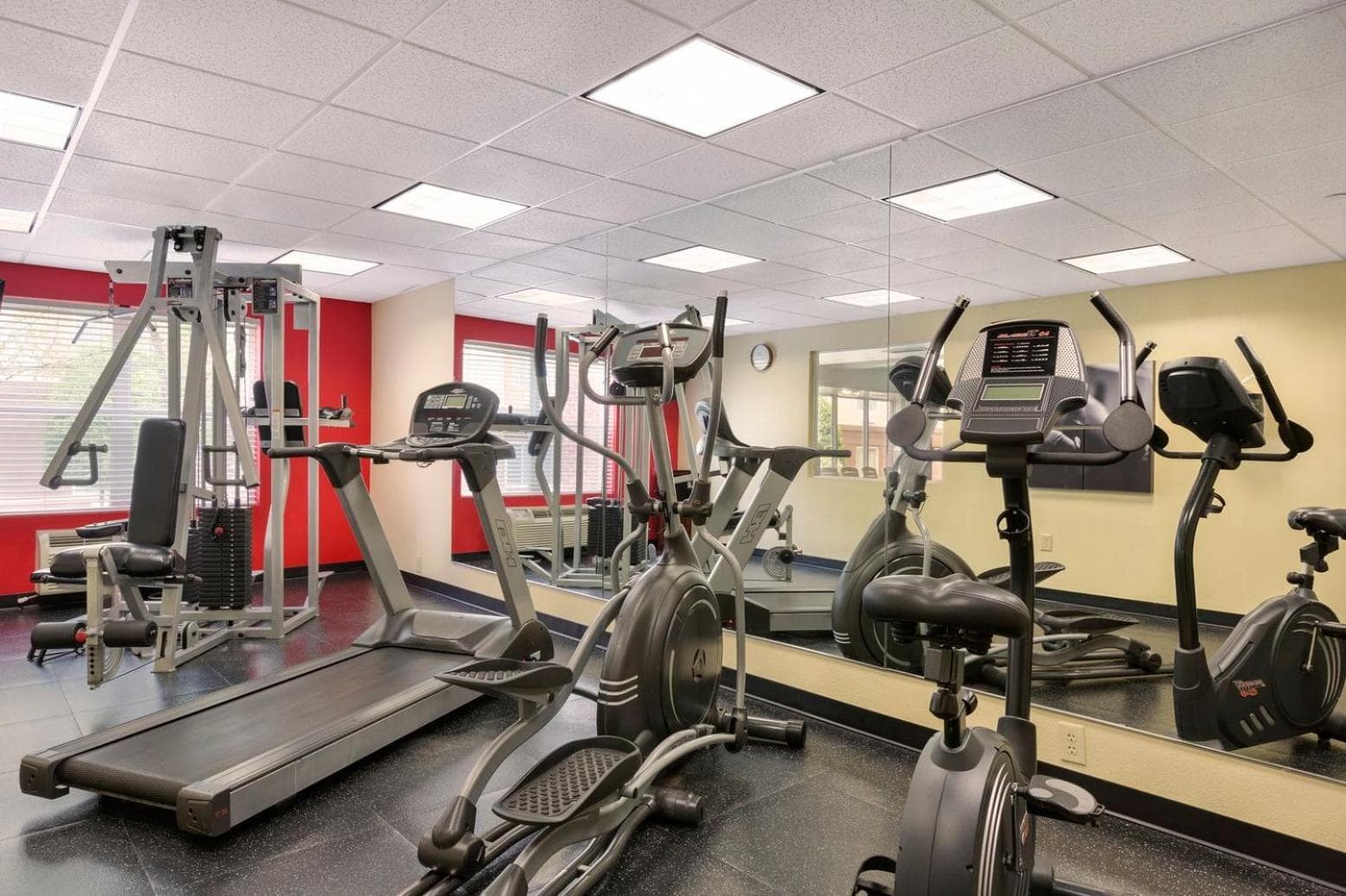 Country Inn & Suites by Radisson, Chester, VA