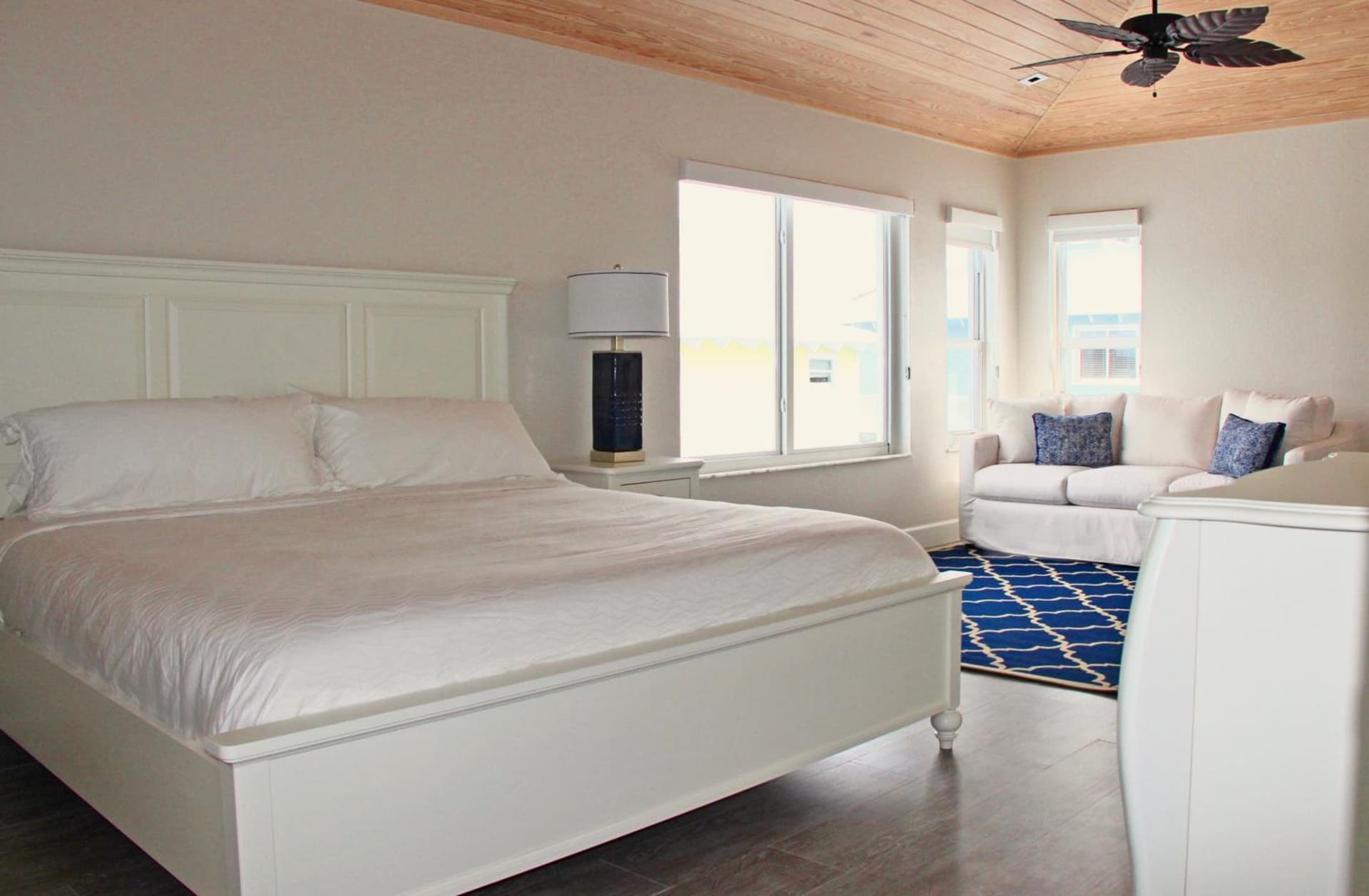 Dolphin Point Villas