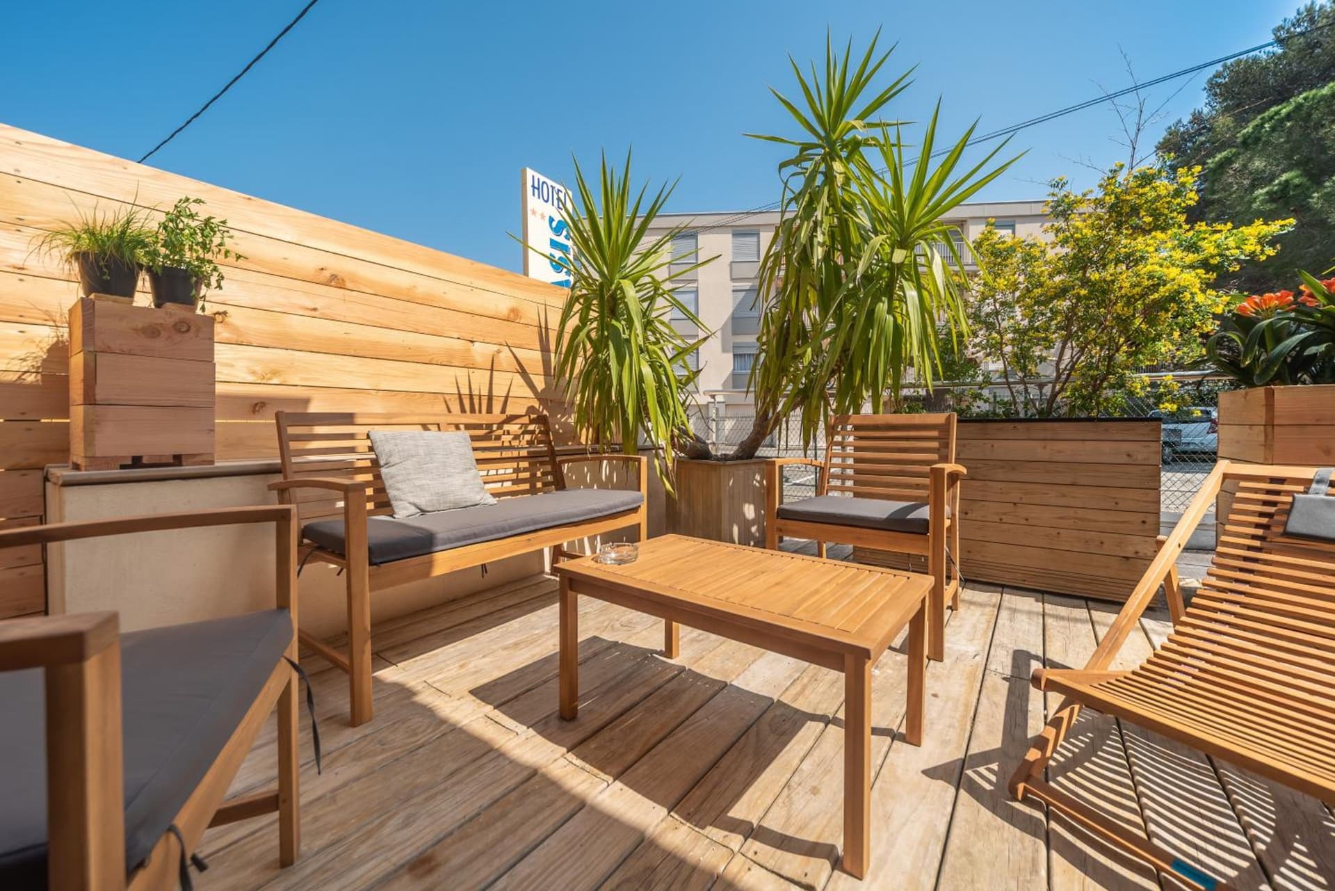 balance & terrace